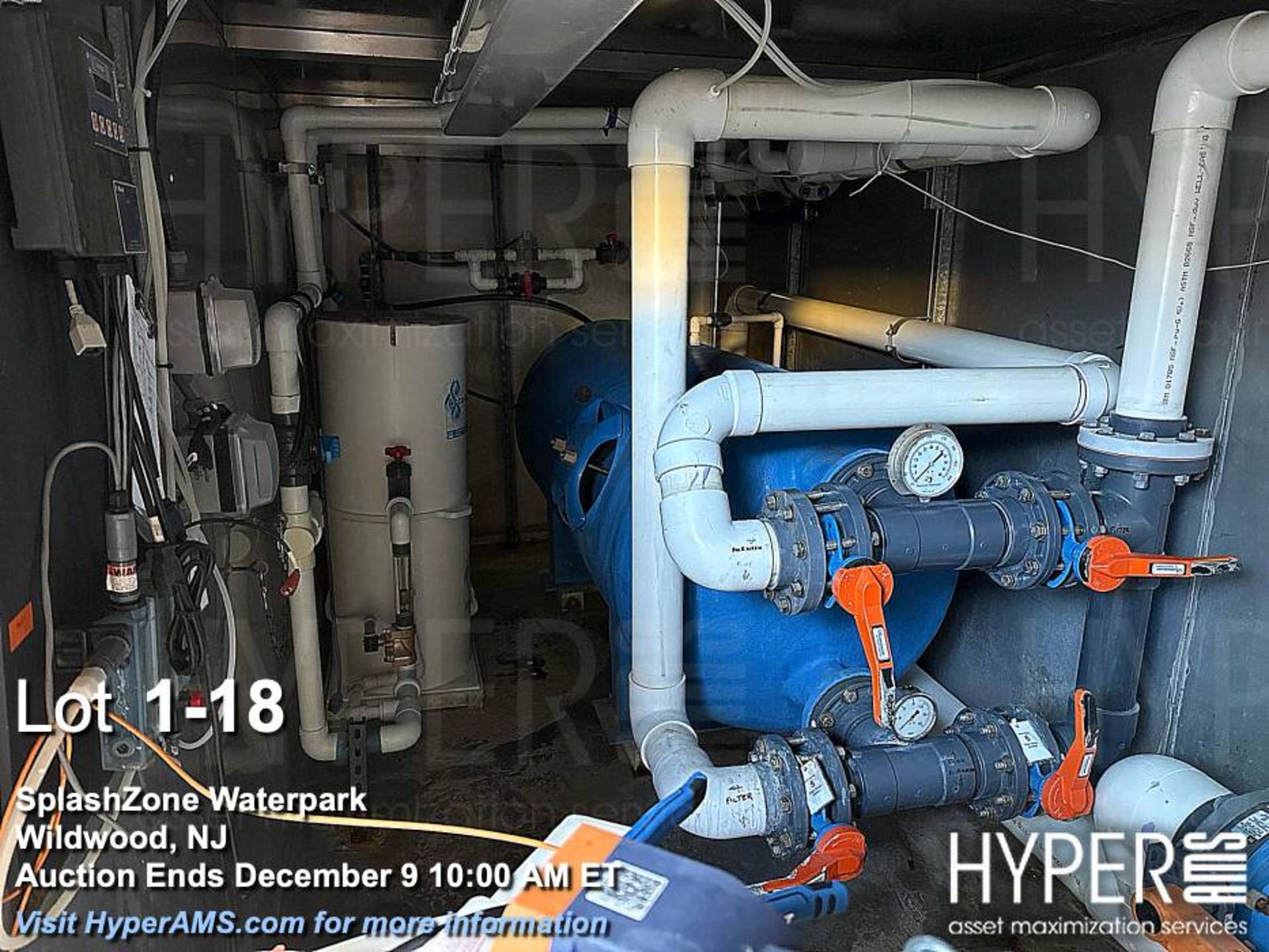 FlowRider Wave in a Box Double self-contained, turnkey sheet-wave surfing attraction - Image 18 of 23