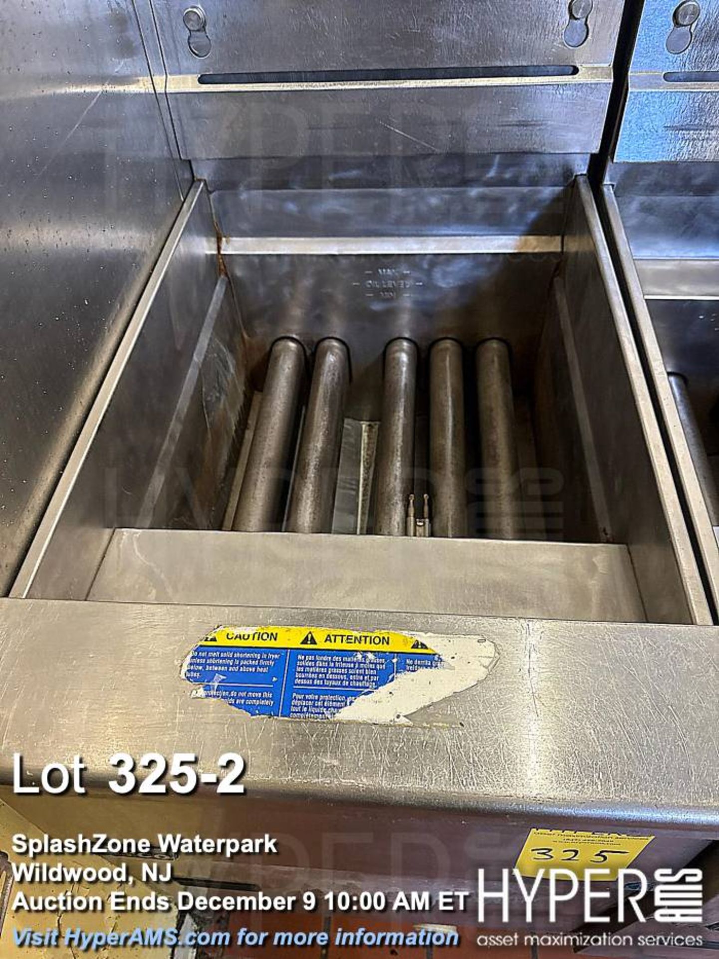 Pitco SG18S Commercial Gas Fryer, 122,000 BTU/hr, Natural Gas - Image 2 of 3