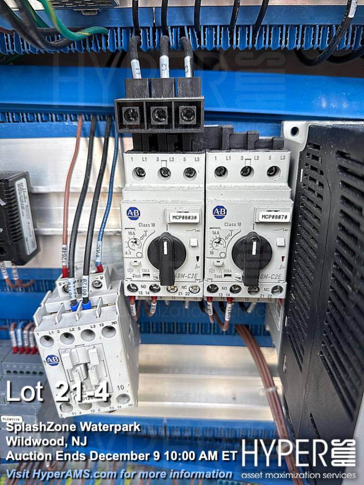 Allen-Bradley PowerFlex 525 Electrical Control Panel with Drives - Image 4 of 5