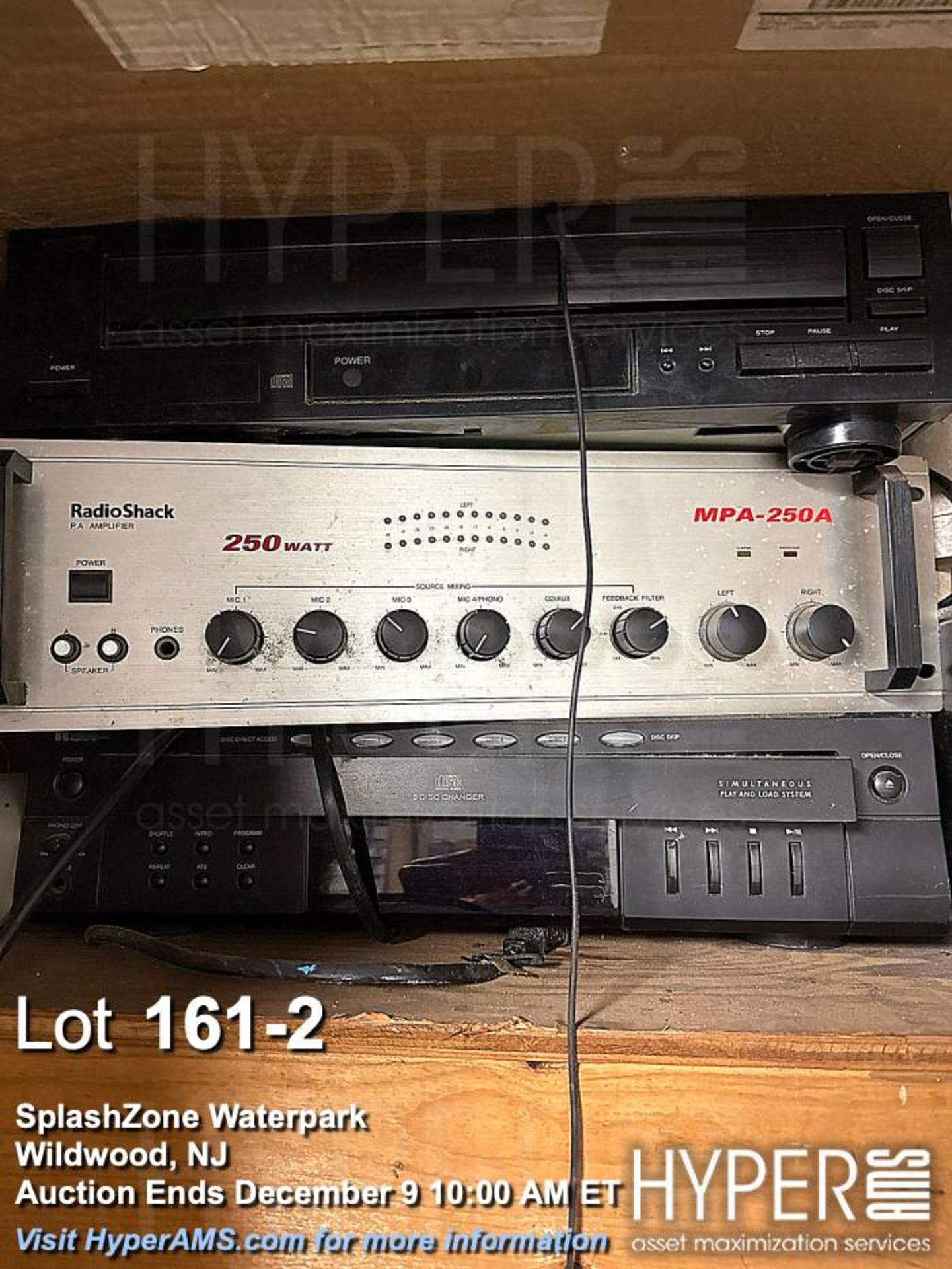 Lot electronics, amp, vcr, etc. - Image 2 of 4