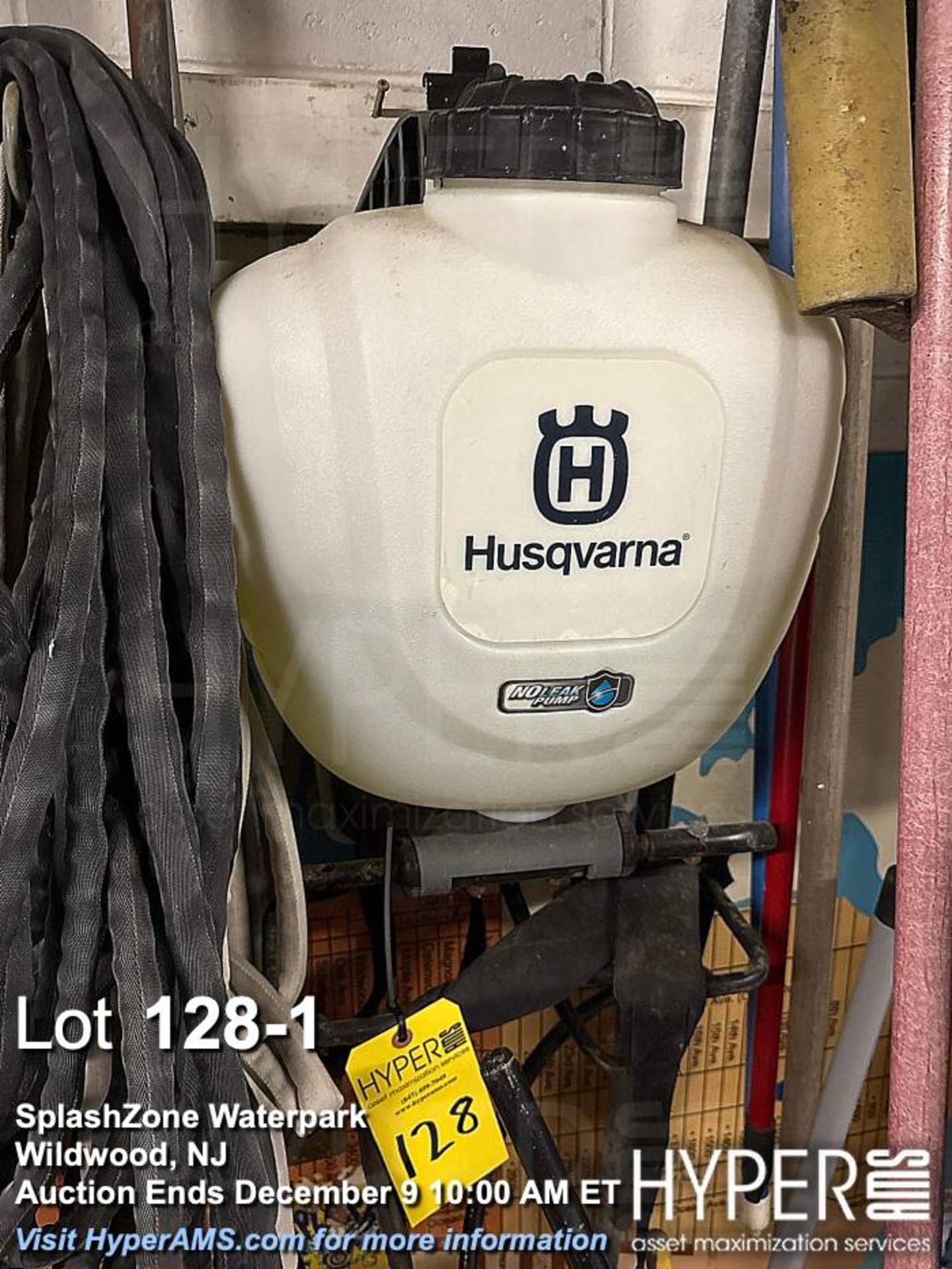 Husqvarna Backpack Sprayer, 4 Gallons,