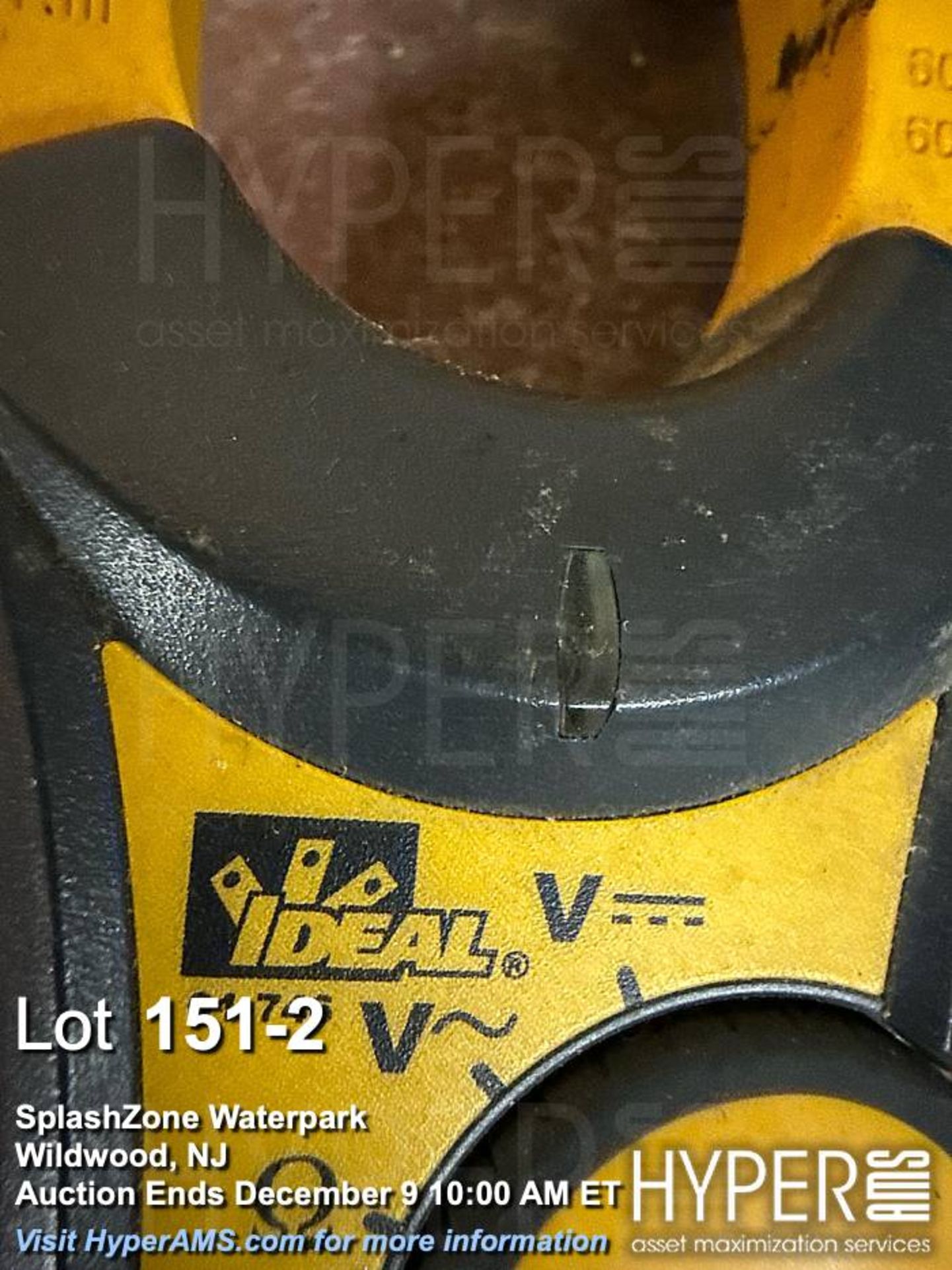Lot of (2) Sperry V-11A Voltage Tester & Ideal 61-746 Clamp Meter, 600V Max - Image 2 of 3