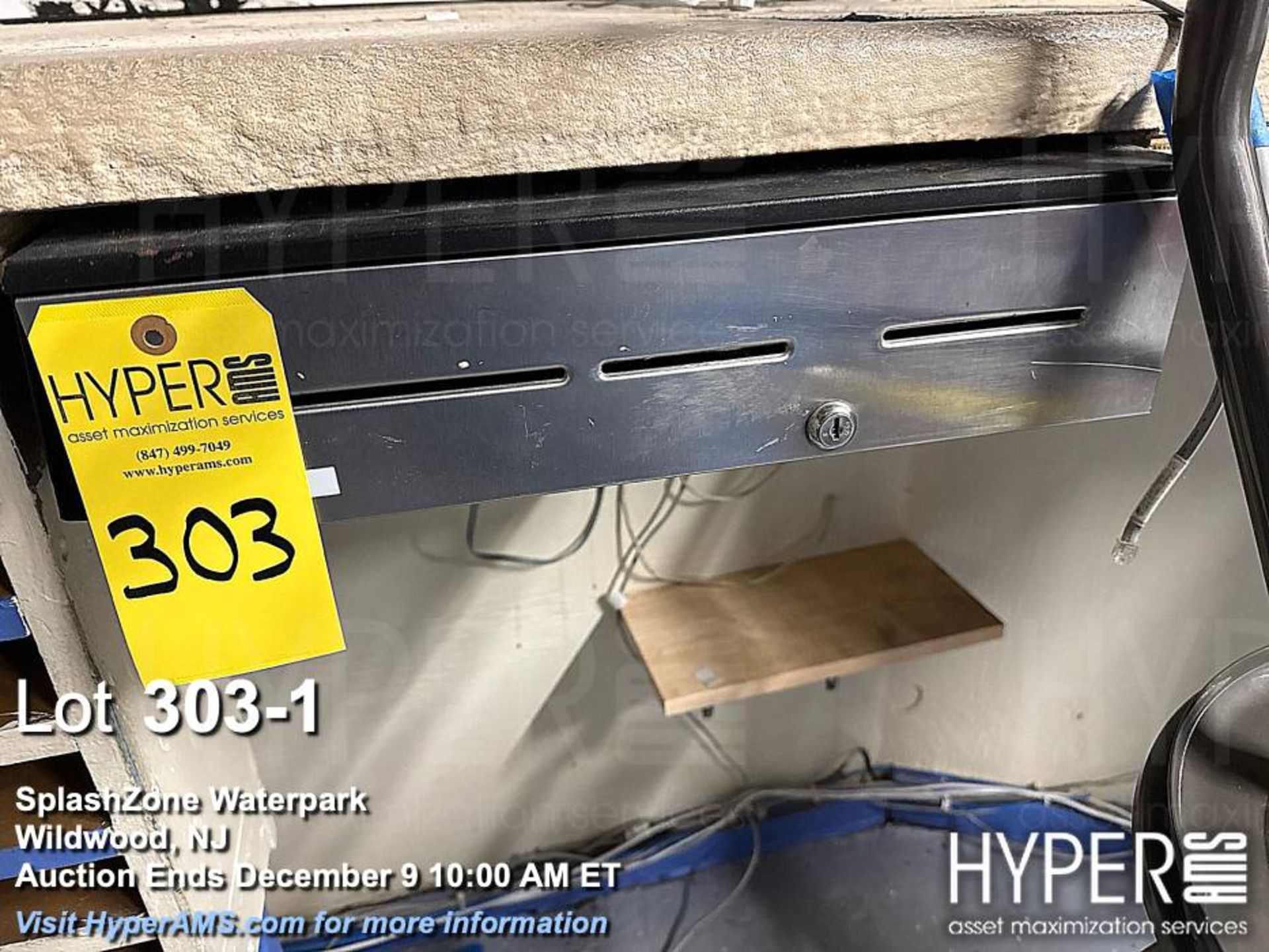 Lot (4) cash drawers