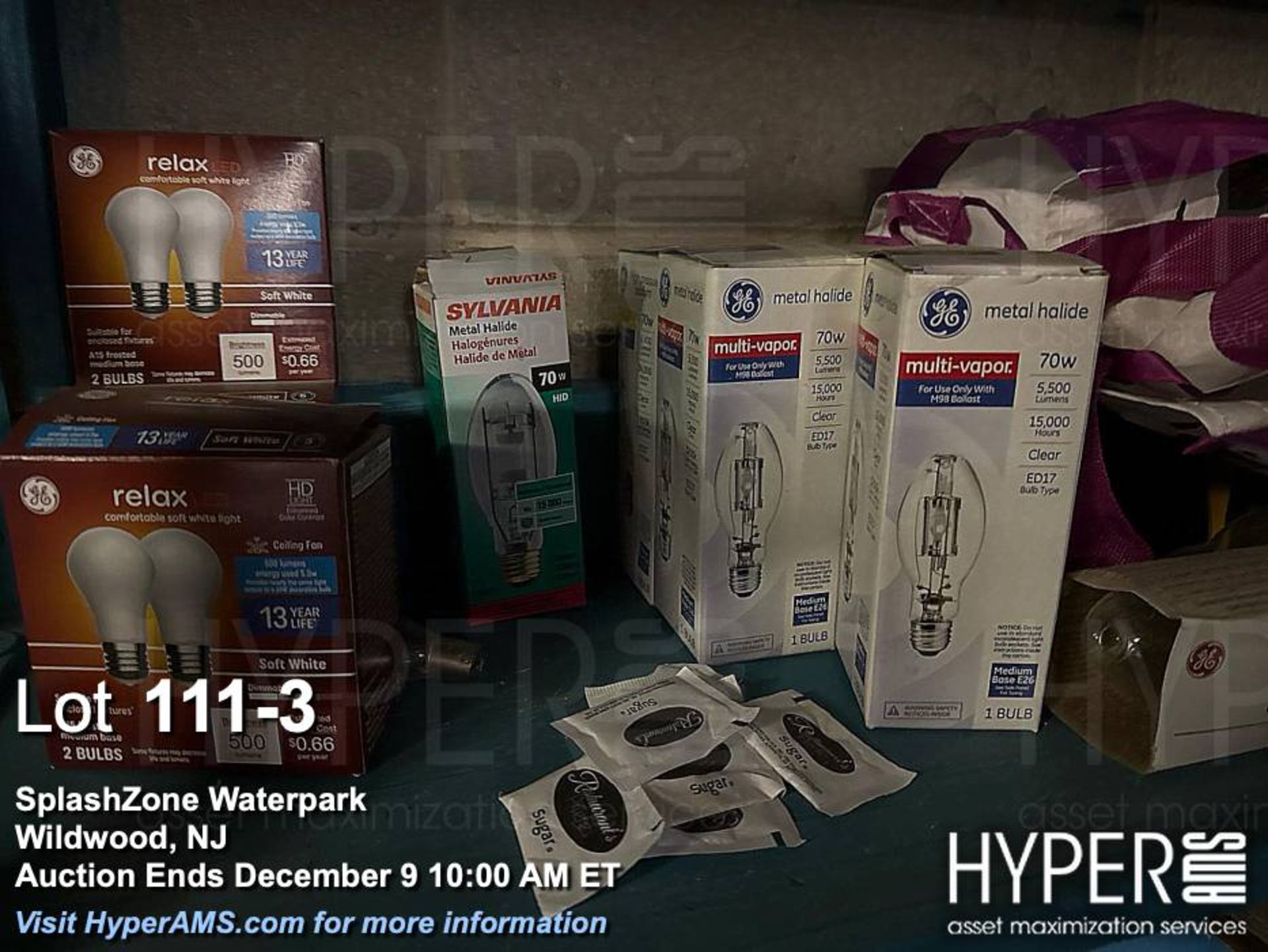 Lot of lamps and bulbs, including: GE Metal Halide & Halogen Light Bulbs, 35W-100W, 3500K, Various P - Image 3 of 5