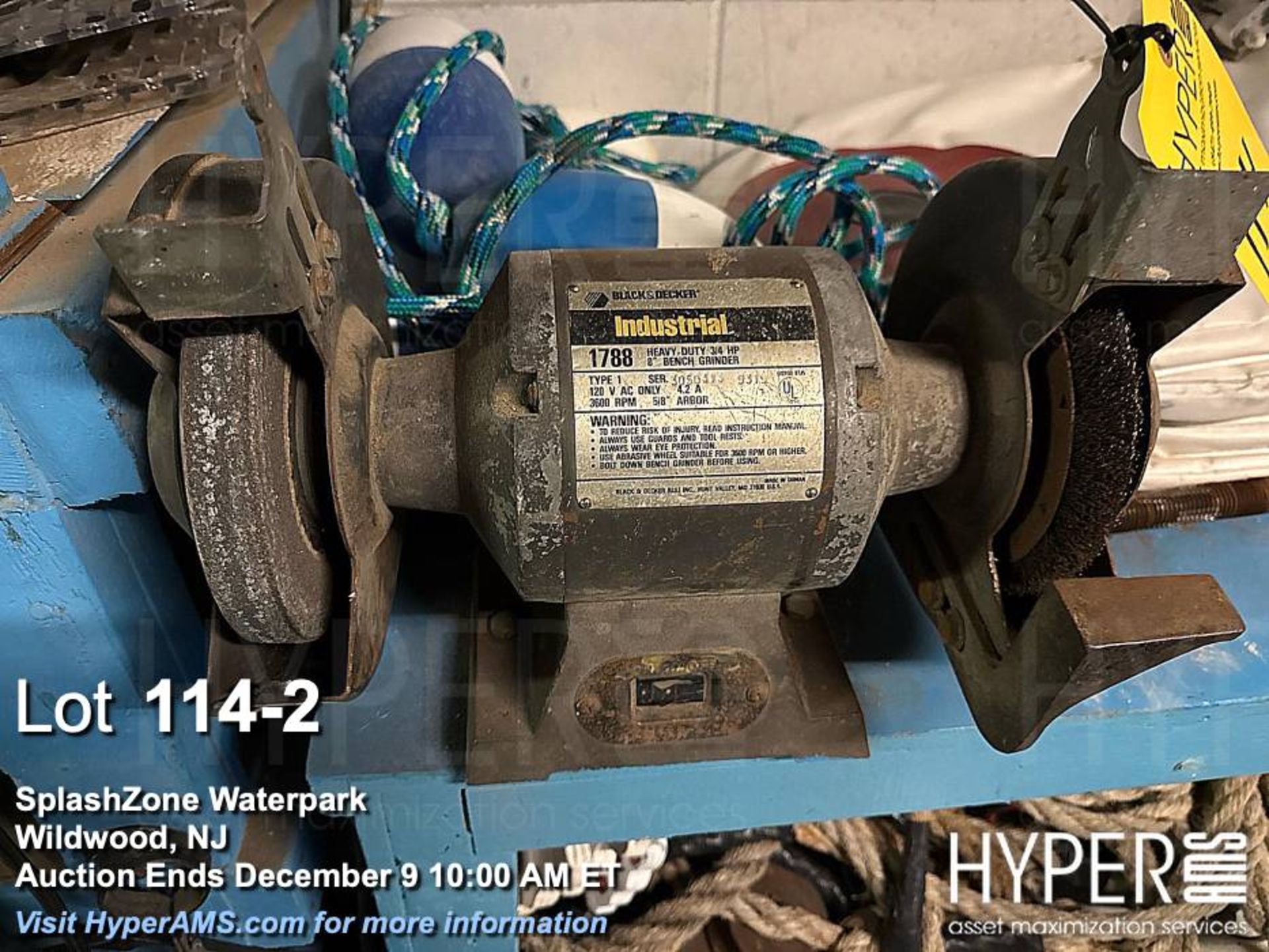 Lot with vise (6 inch) and Black & Decker 1788 Heavy-Duty 3/4 HP 8" Bench Grinder, Serial #3505A1531 - Image 2 of 3