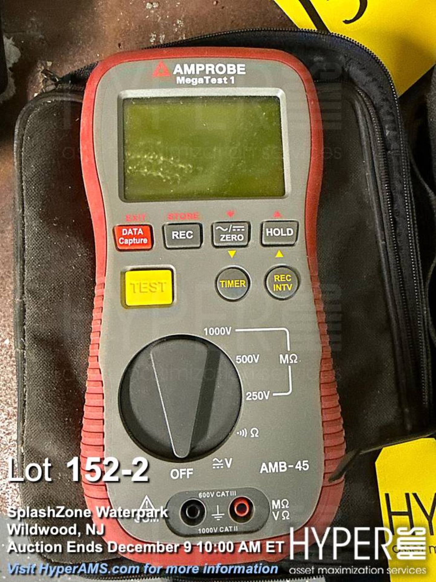 Lot Black & Decker Bullseye Stud Finder & Amprobe MegaTest 1 Multimeter - Image 2 of 3