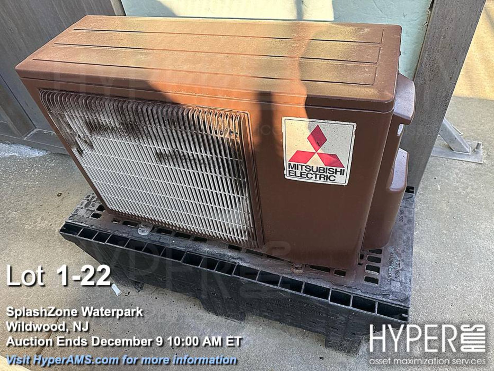 FlowRider Wave in a Box Double self-contained, turnkey sheet-wave surfing attraction - Image 22 of 23