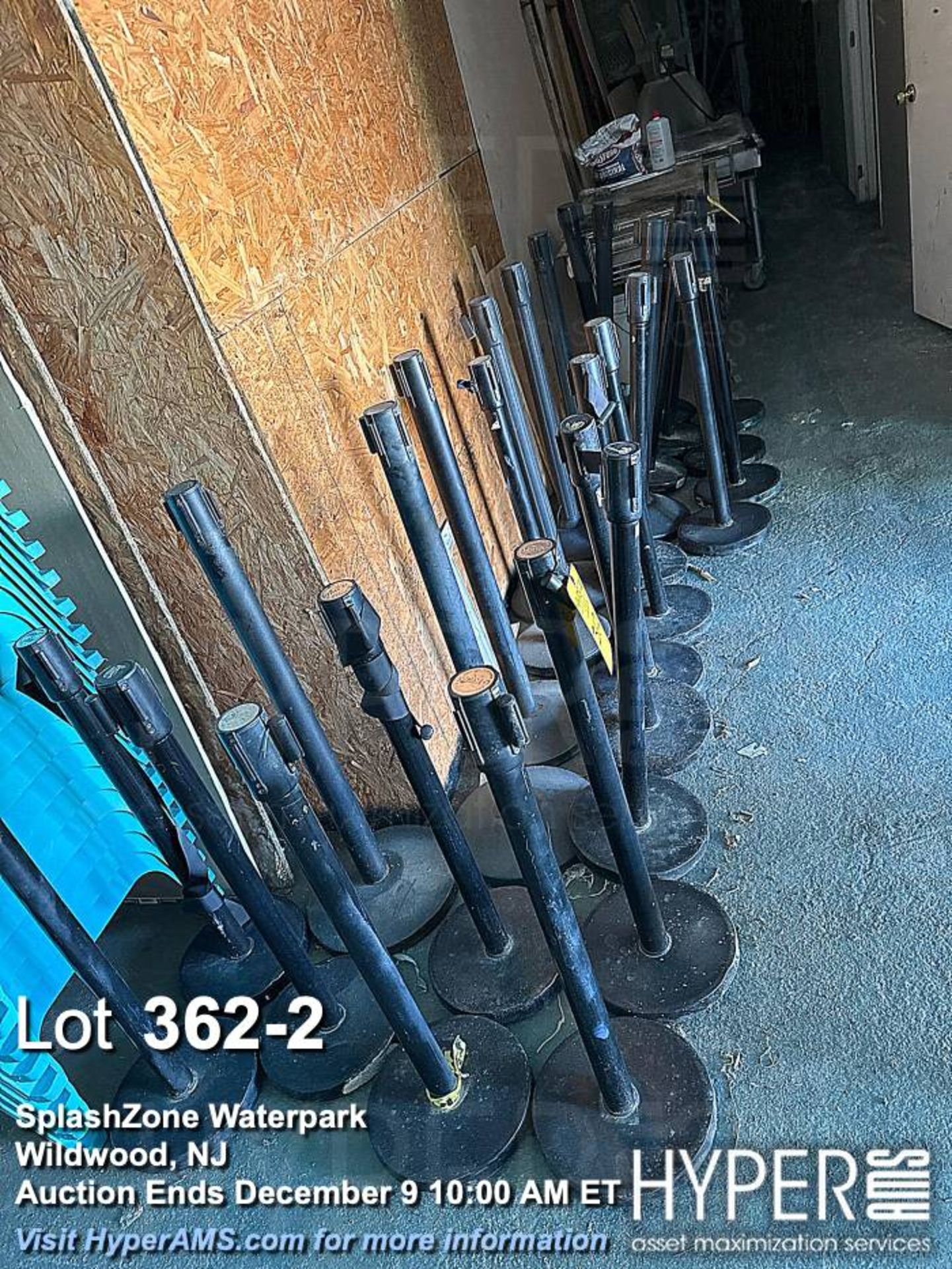 Lot (approx 20) Black Metal Retractable Belt Stanchions - Image 2 of 2