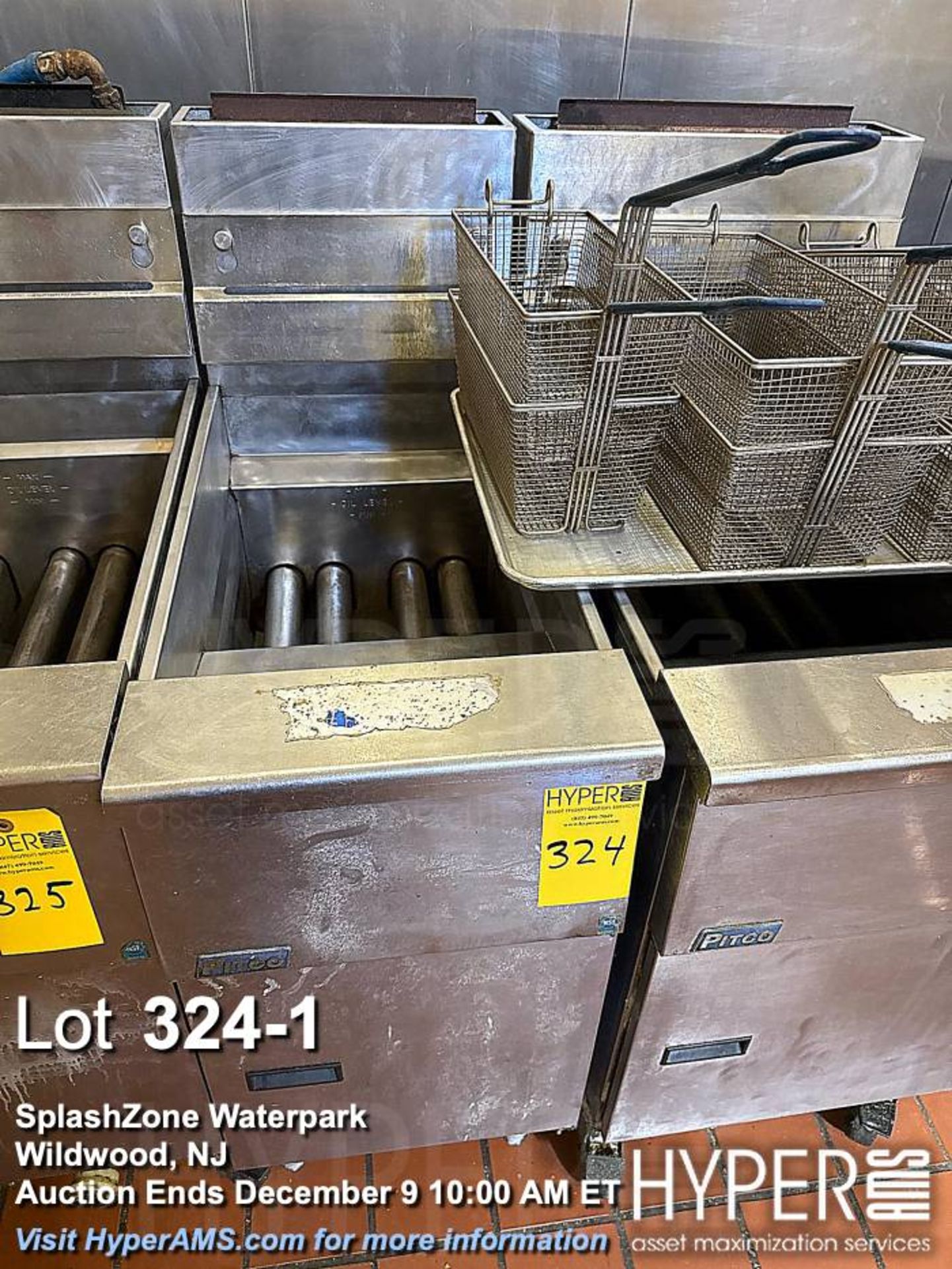 Pitco SG14 Commercial Deep Fryer, Natural Gas, 40-50 lbs Capacity