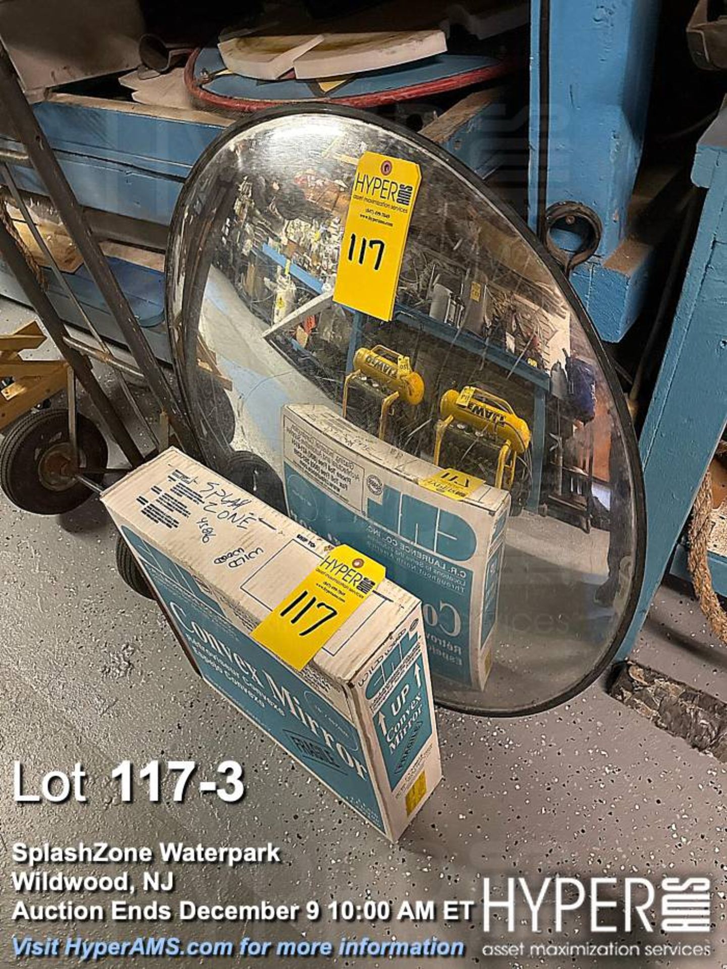 Lot (2) convex mirrors - Image 3 of 3