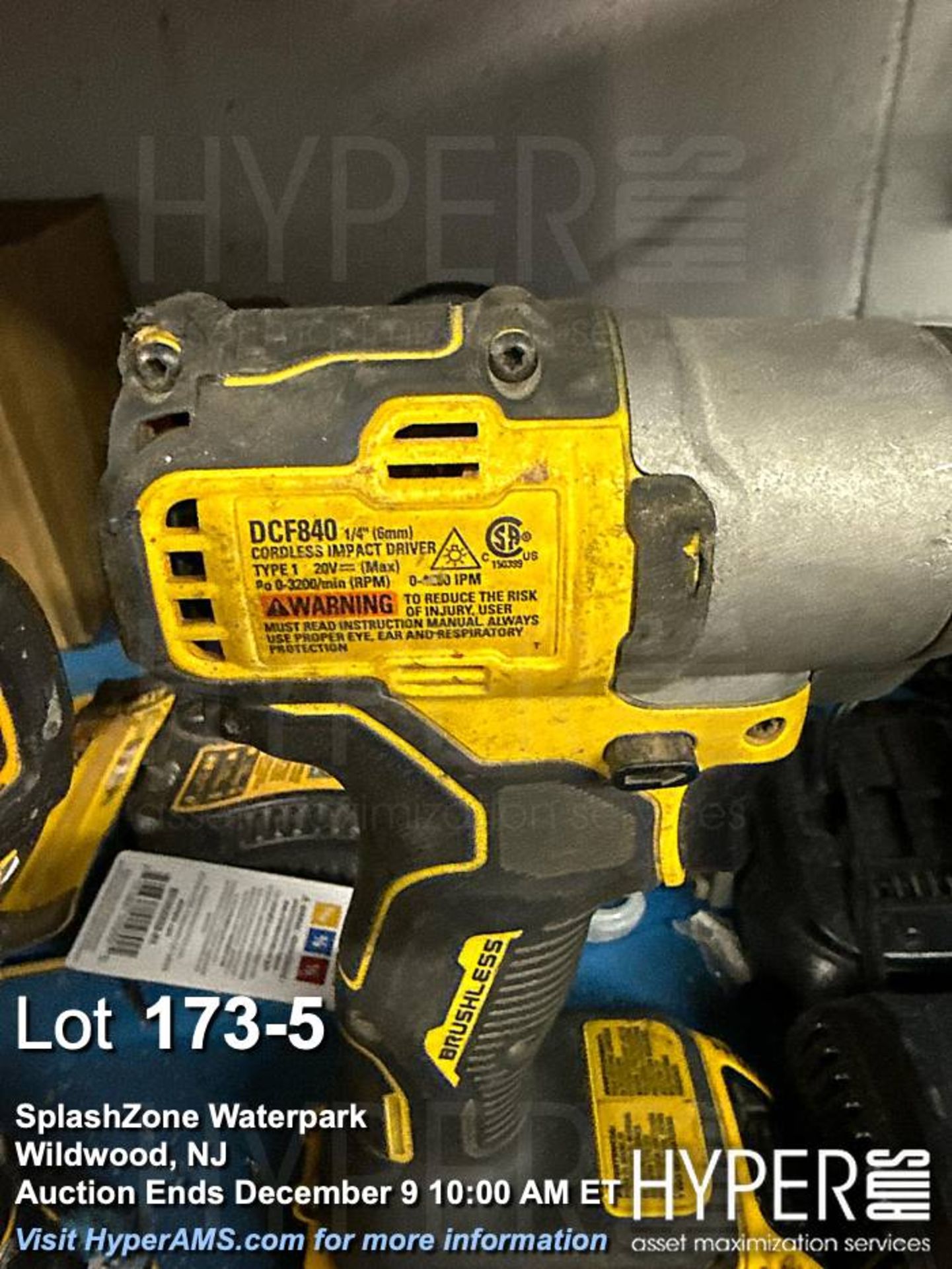 Large lot cordless tools: DeWalt Cordless Drill/Driver Set, DW959, DW960, DCF840, DC790, DCD703, DCD - Image 5 of 8