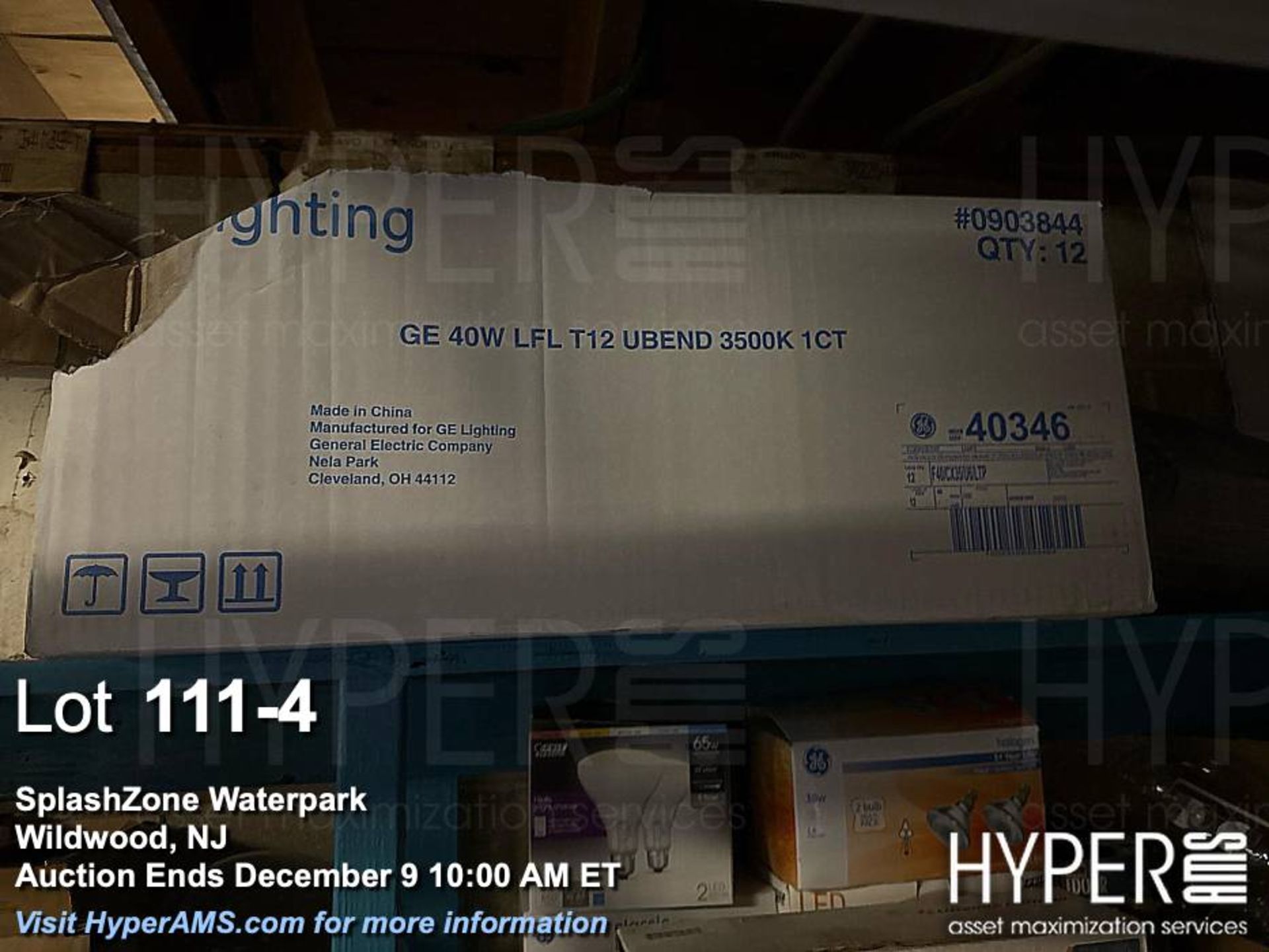 Lot of lamps and bulbs, including: GE Metal Halide & Halogen Light Bulbs, 35W-100W, 3500K, Various P - Image 4 of 5