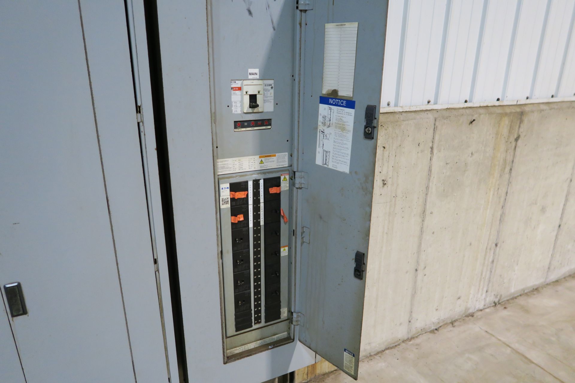 Dgp Panel Type LOT OF (5) PANELS, 400 AMP DMDP-1, 225 AMP DGP-1, 400 AMP DMDP-2, COHAB ...