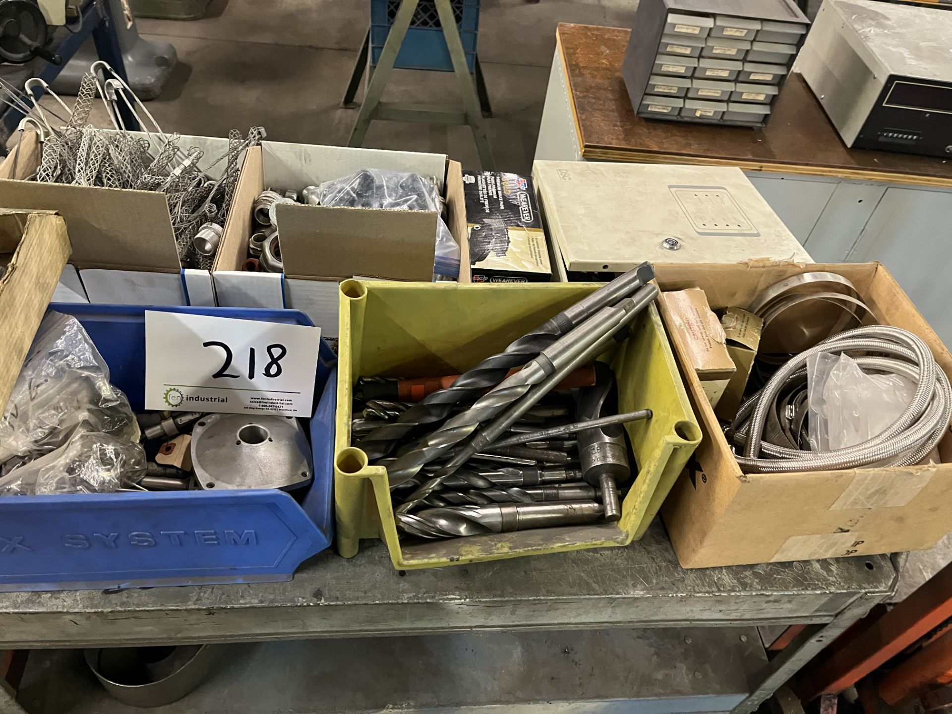 LOT OF ASSORTED TOOLING