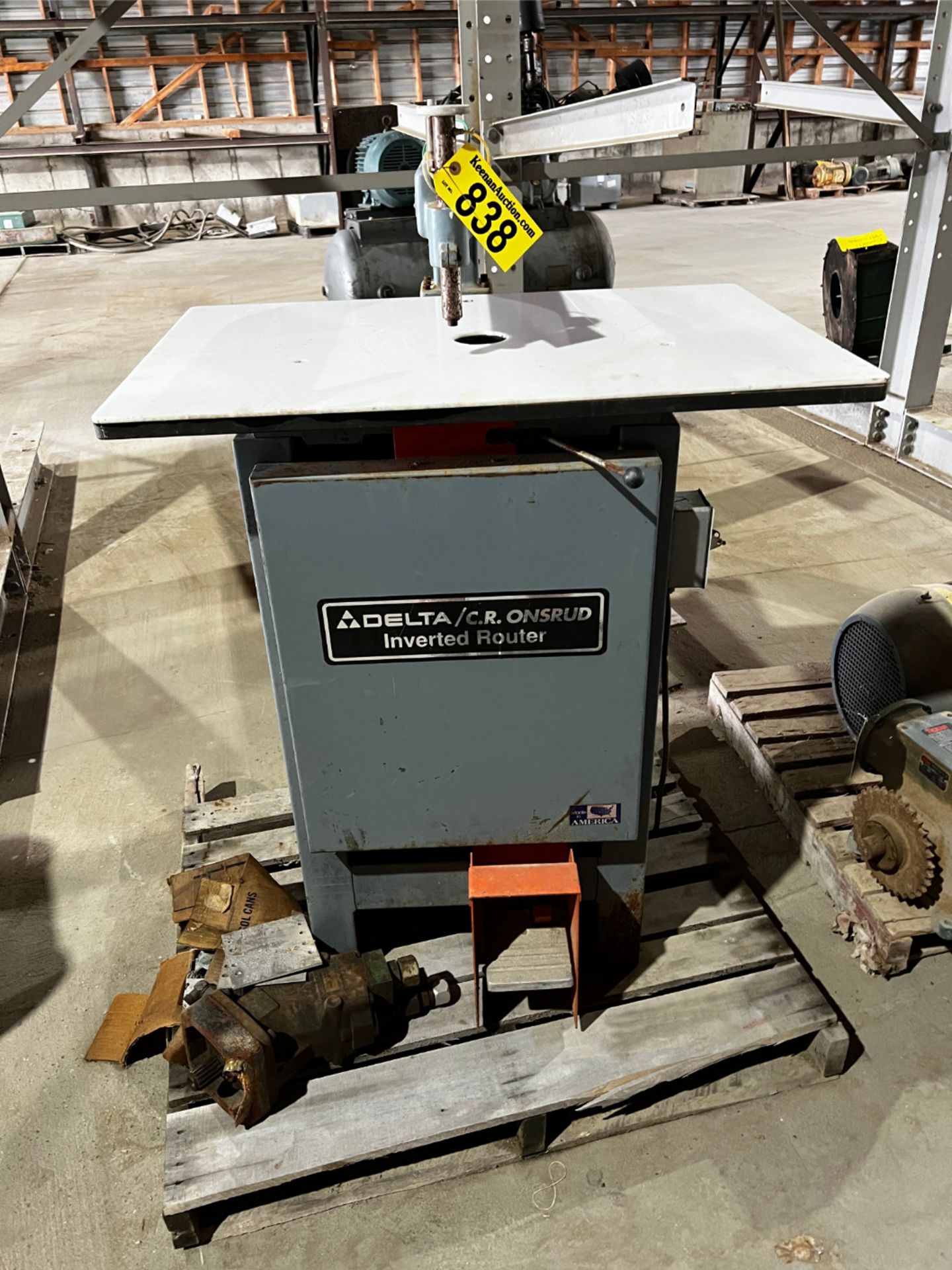 DELTA/C.R. ONSRUD INVERTED ROUTER, MODEL 43-275