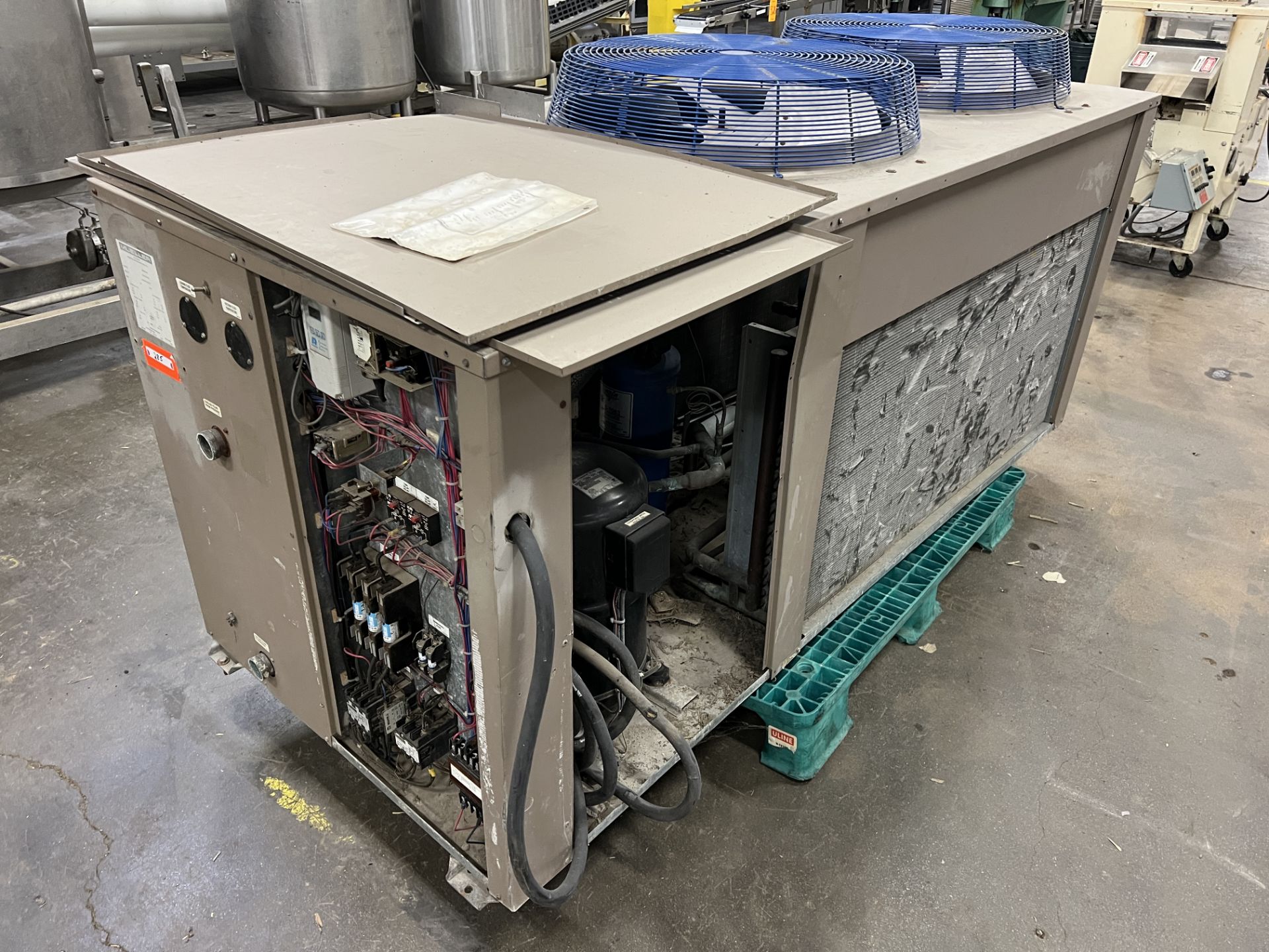 Mueller PAC 121S2-T3/HA Package Chiller 2-Fan Condenser, Compressor ...