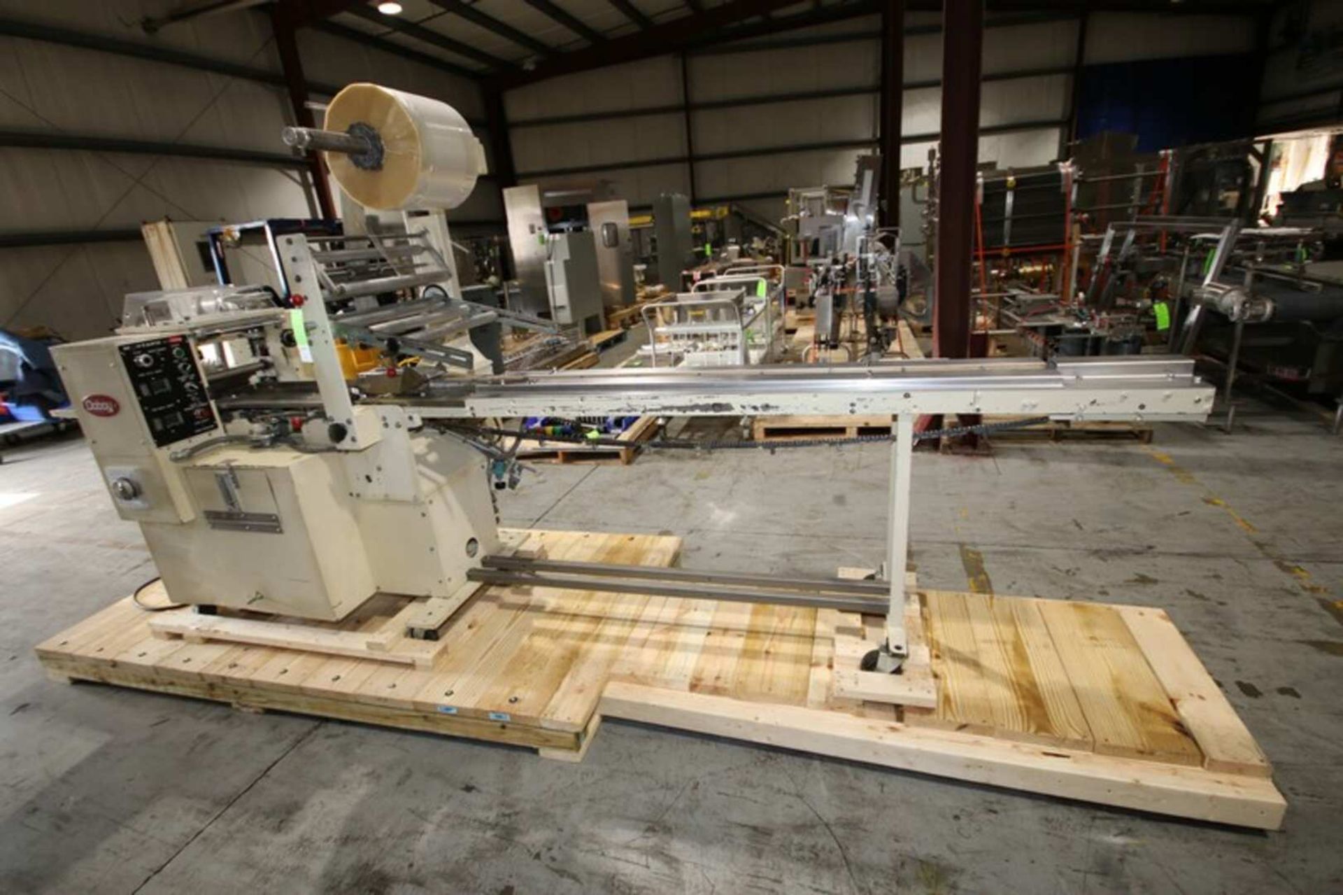 Portable Wrapper Doboy Horizontal Portable Wrapper,, Model MUSTANG II, SN 88-11020, with ...