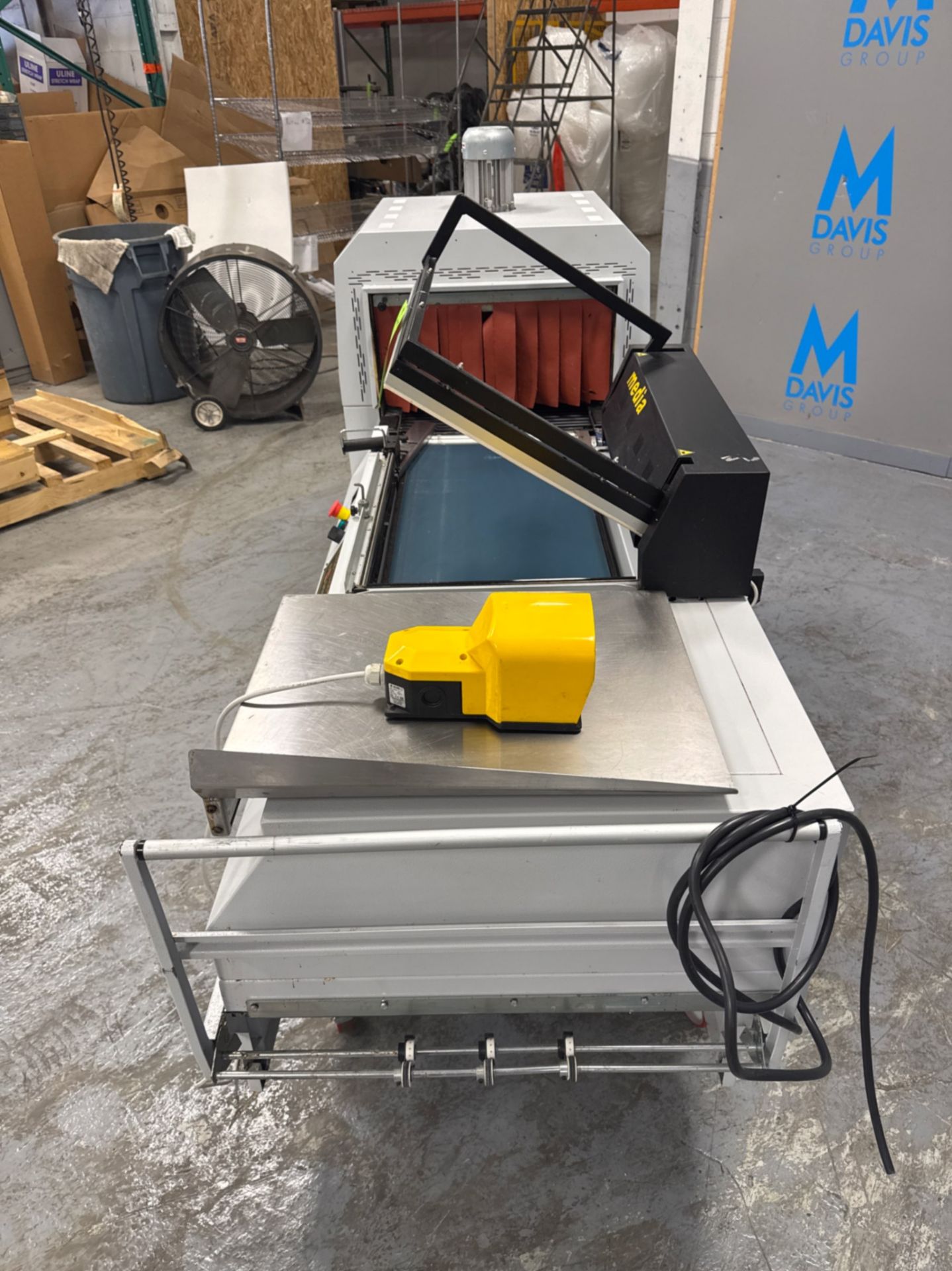 Minipack Media Matic L-Bar Sealer / Shrink Tunnel - Image 4 of 14