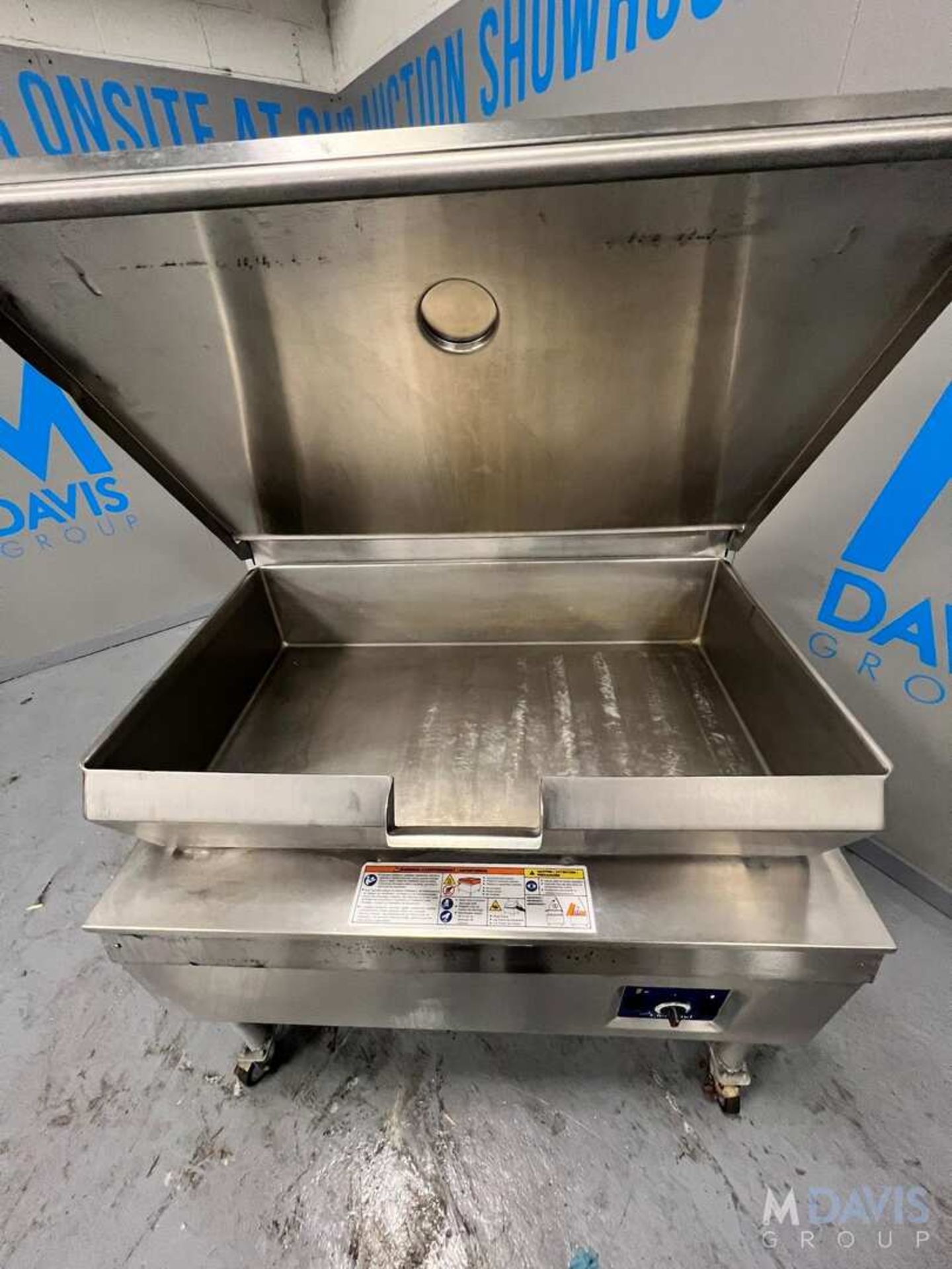 CLEVELAND TILT SKILLET / BRAISING PAN (INVENTORY # ) (LOCATED @ MDG SHOWROOM - PITTSBURGH, PA) (RI - Image 5 of 5