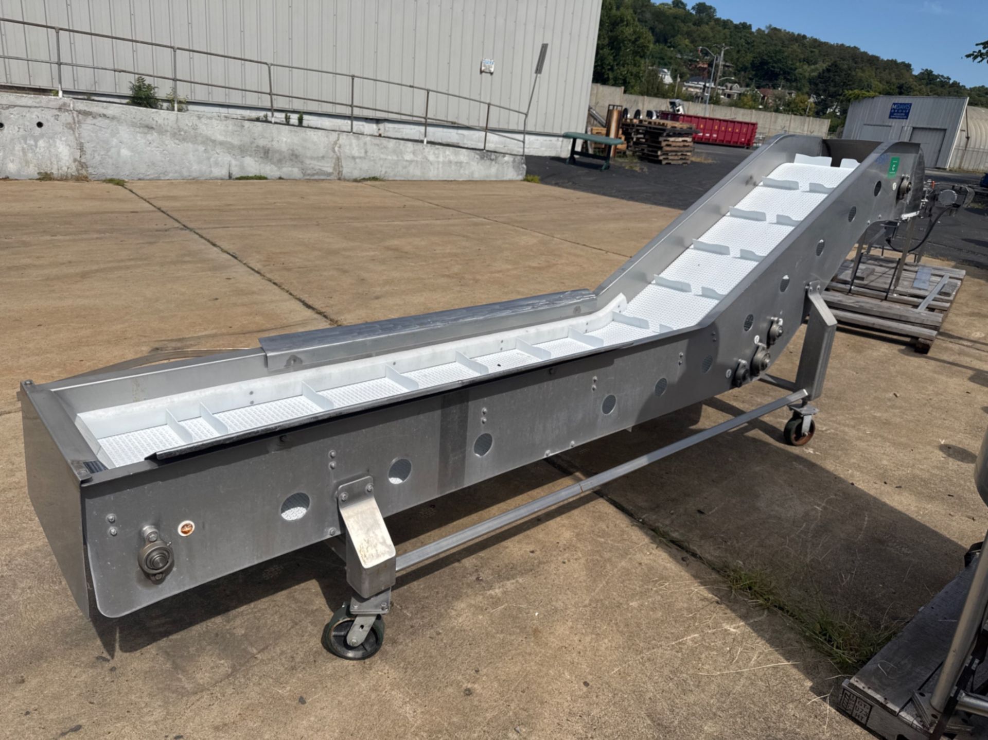 HANOVER CONVEYOR SYSTEMS INCLINED S/S CONVEYOR - Image 3 of 9