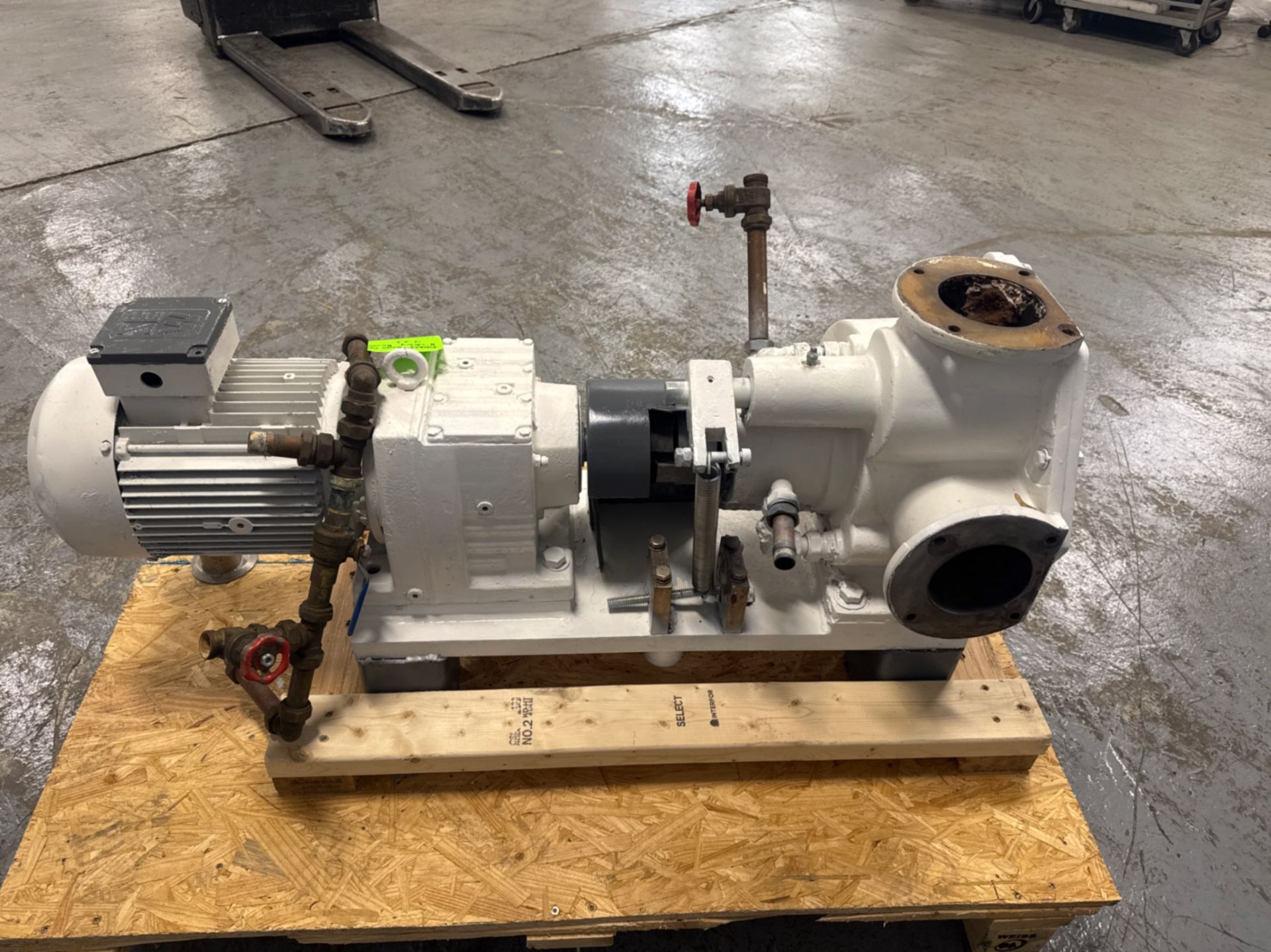 Chocolate Pump - Image 3 of 5