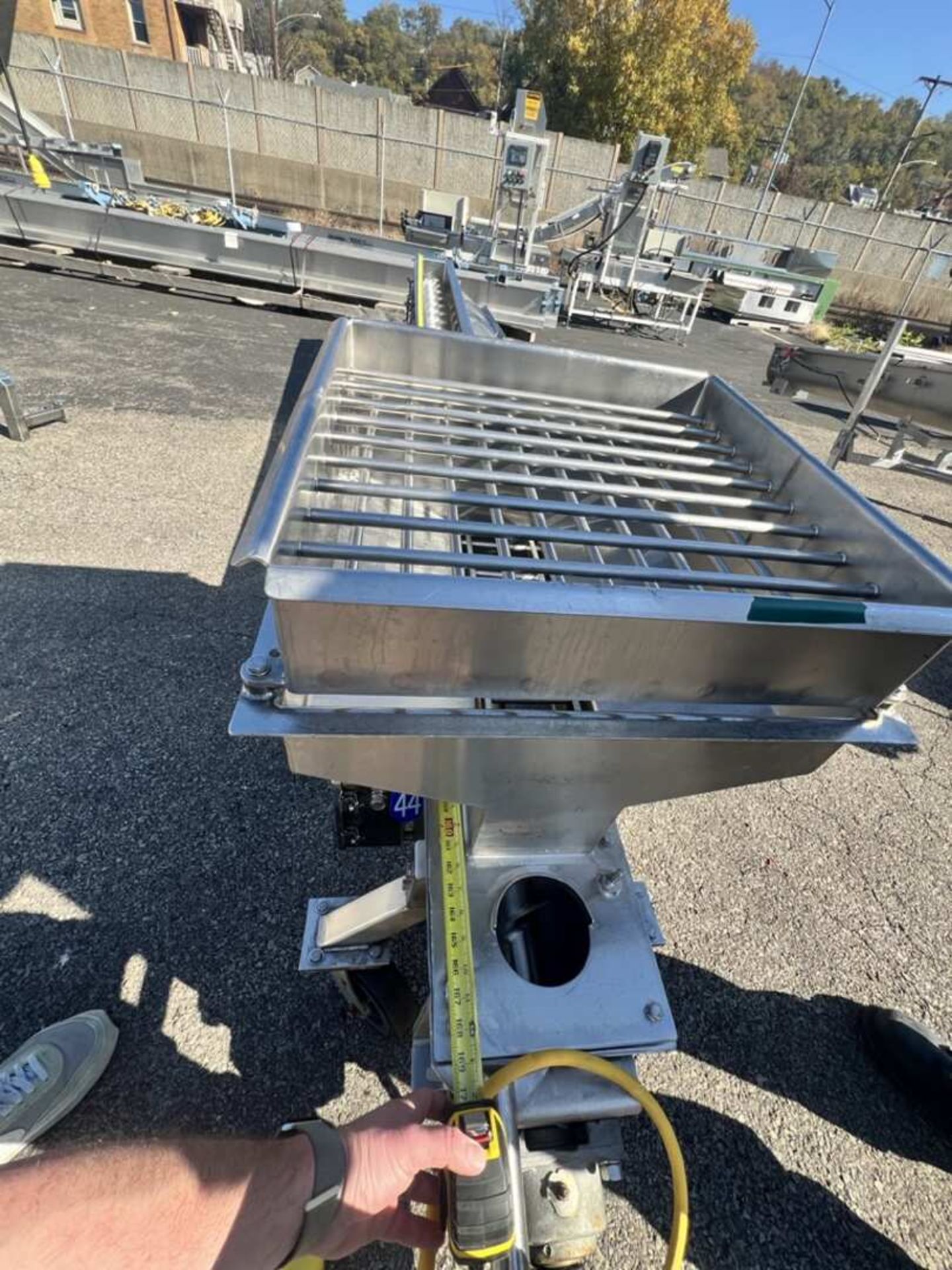 14 FT L PORTABLE INCLINED S/S AUGER CONVEYOR - Image 16 of 27