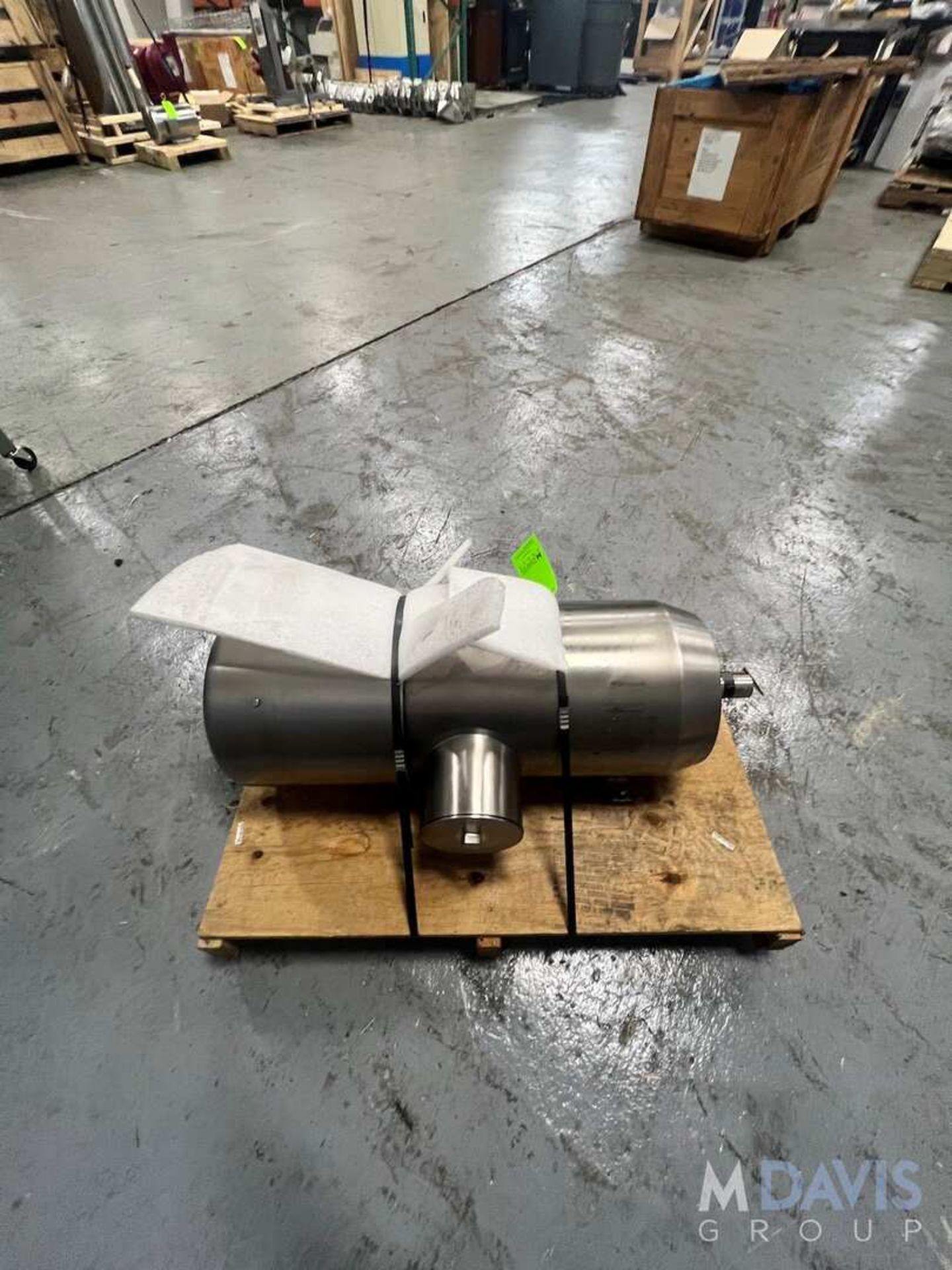 STAINLESS MOTORS INC SANIFAN ALL S/S WASHDOWN MOTOR, 20-HP, 1765 RPM - 1750 RPM, 460 V NEW BELL AND - Image 3 of 4