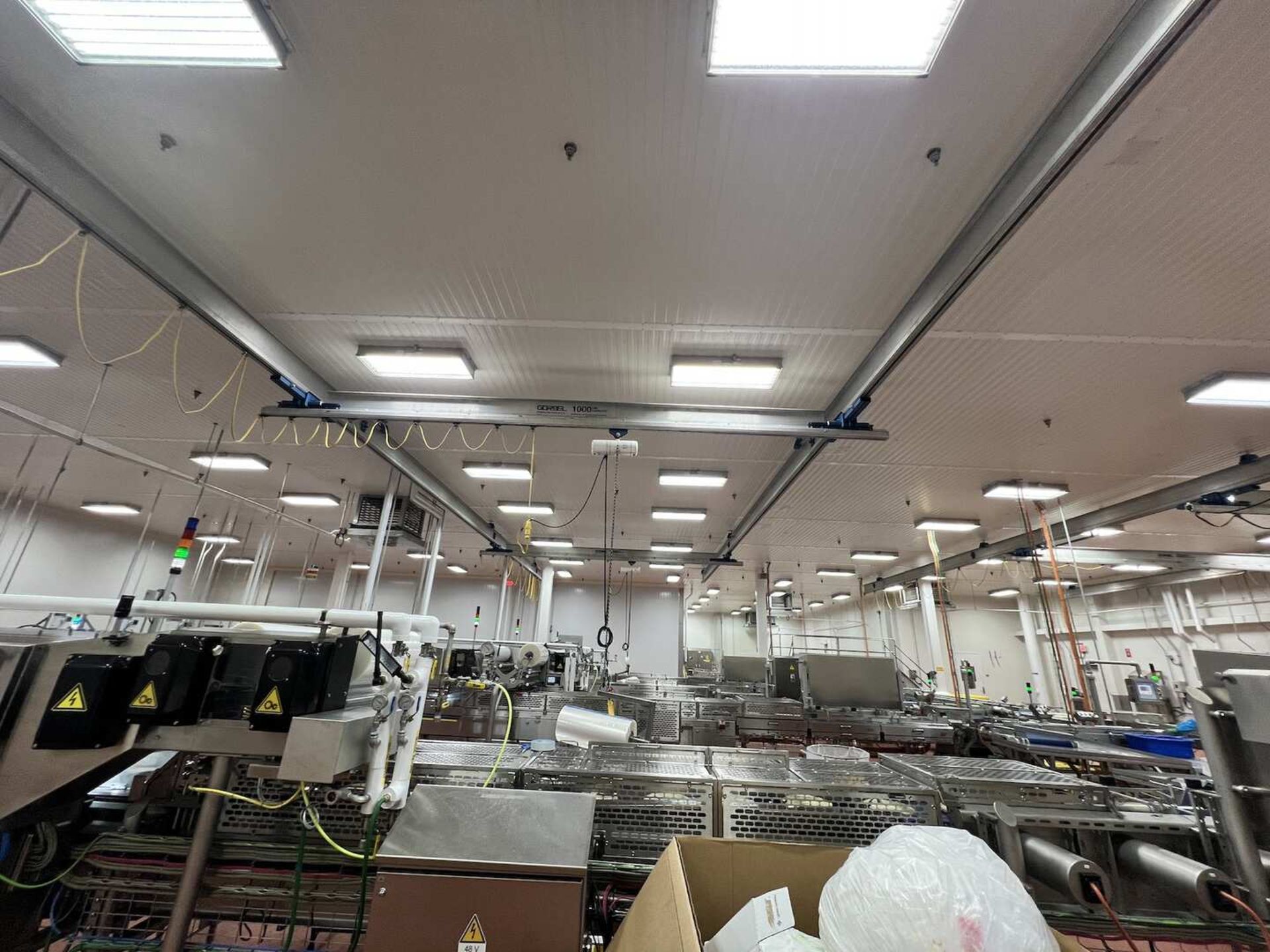 GORBEL ENCLOSED TRACK WORKSTATION BRIDGE CRANE MONORAIL - Image 15 of 18