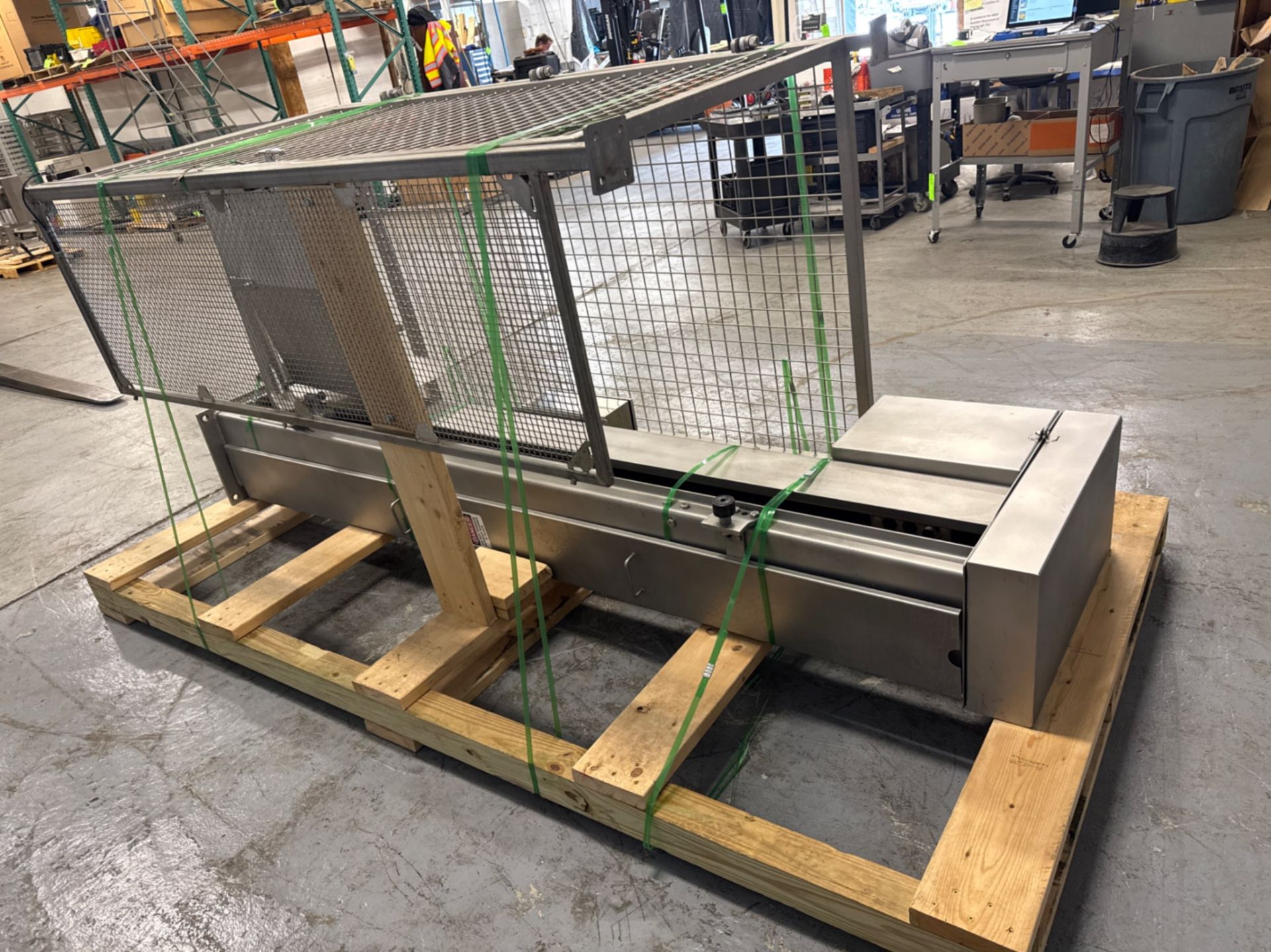 AMFEC S/S VERTICAL COLUMN CART LIFT - Image 6 of 9