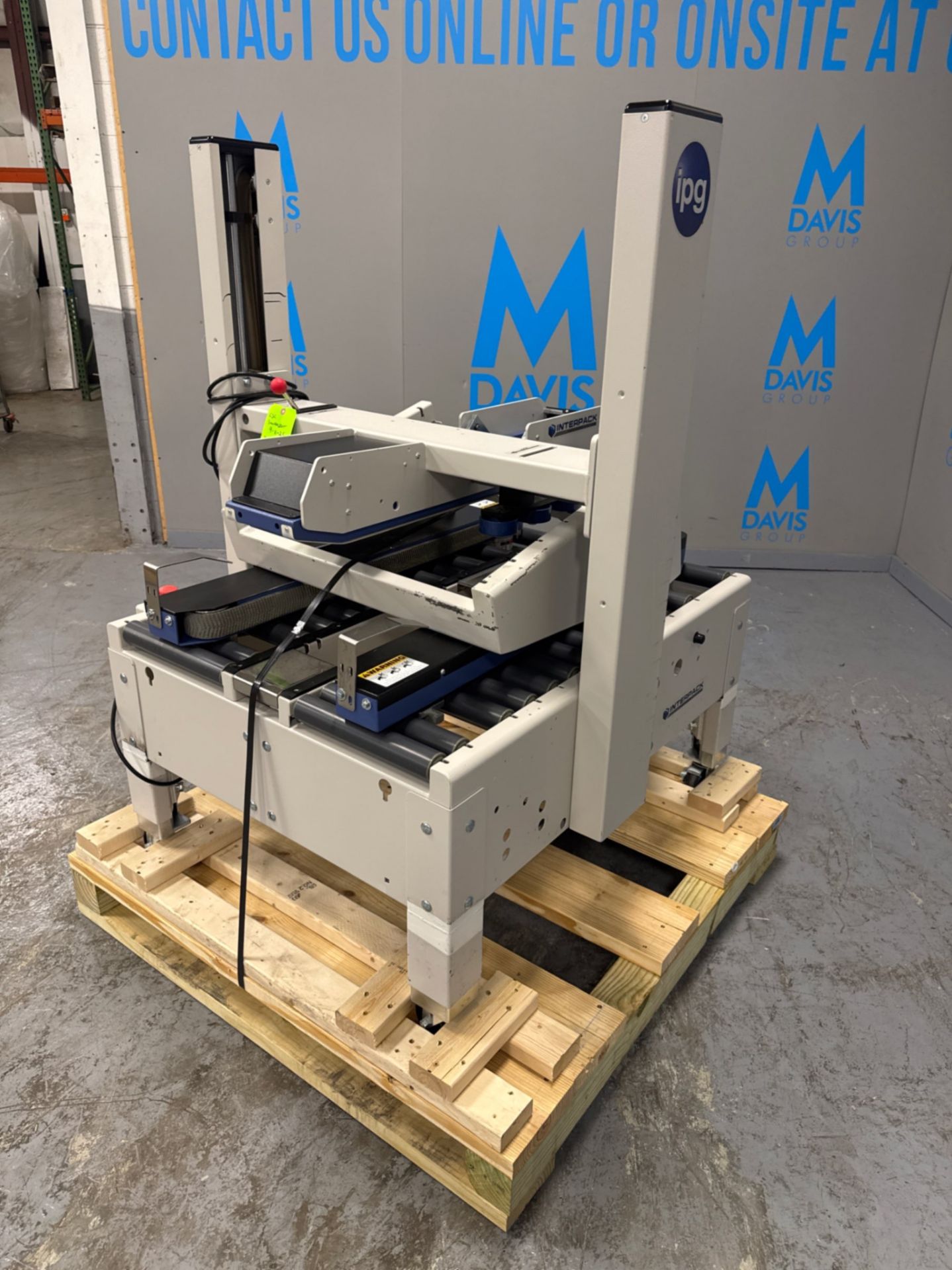 Interpack Top & Bottom Adjustable Case Sealer - Image 5 of 8