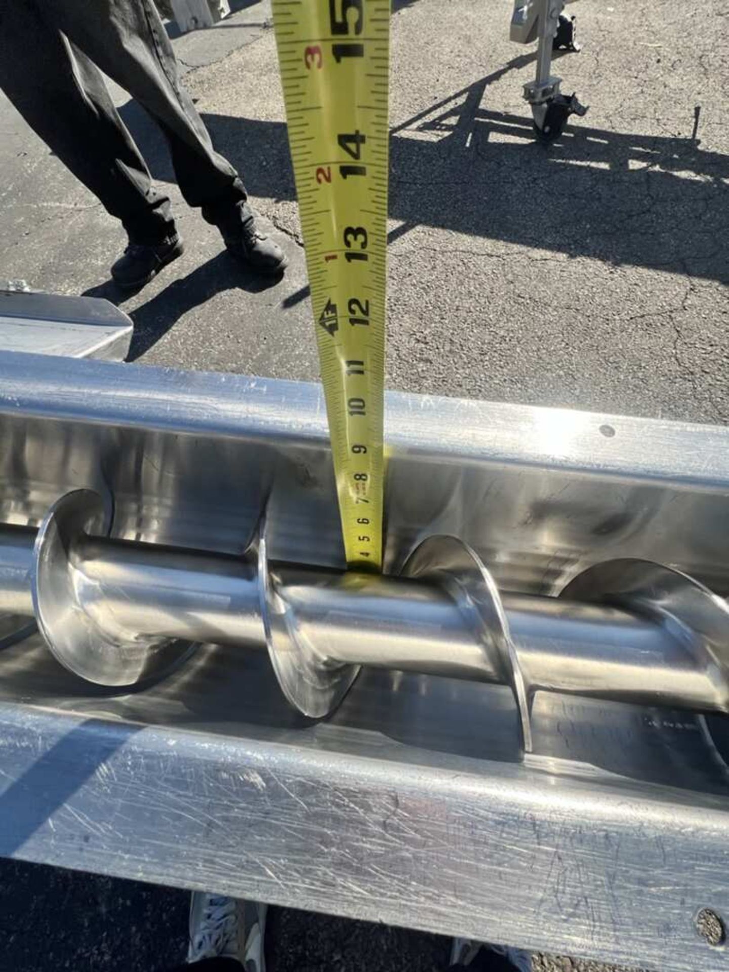 14 FT L PORTABLE INCLINED S/S AUGER CONVEYOR - Image 19 of 27