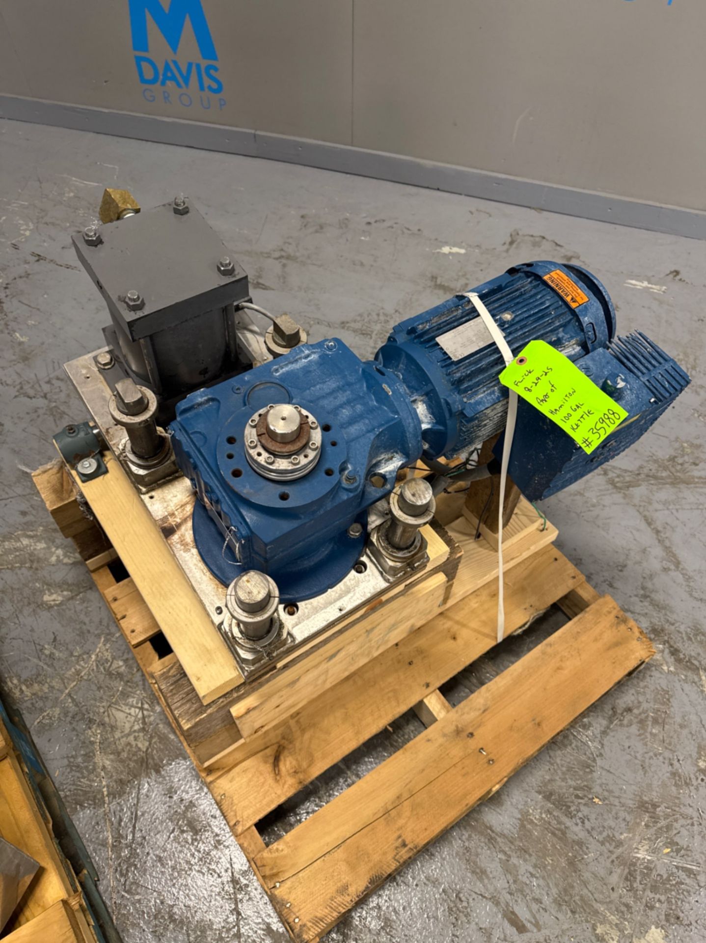 Hamilton 100 Gallon S/S Jacketed Kettle - Image 11 of 15