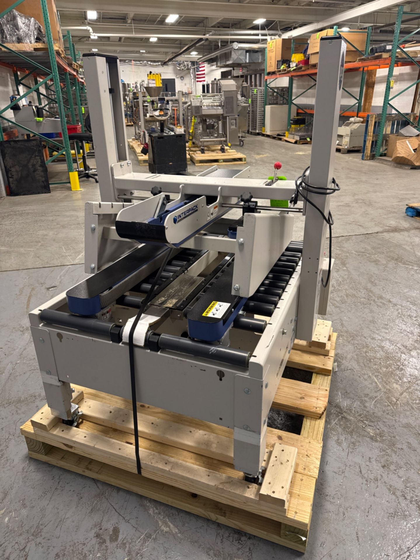 Interpack Top & Bottom Adjustable Case Sealer - Image 3 of 8