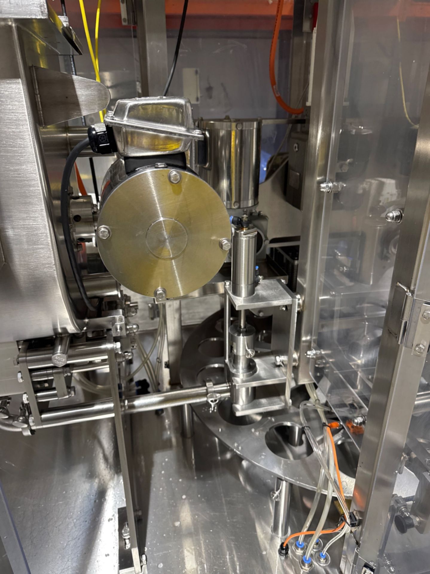 2020 Fill Tech 16 - Station Rotary S/S Filler - Image 9 of 20