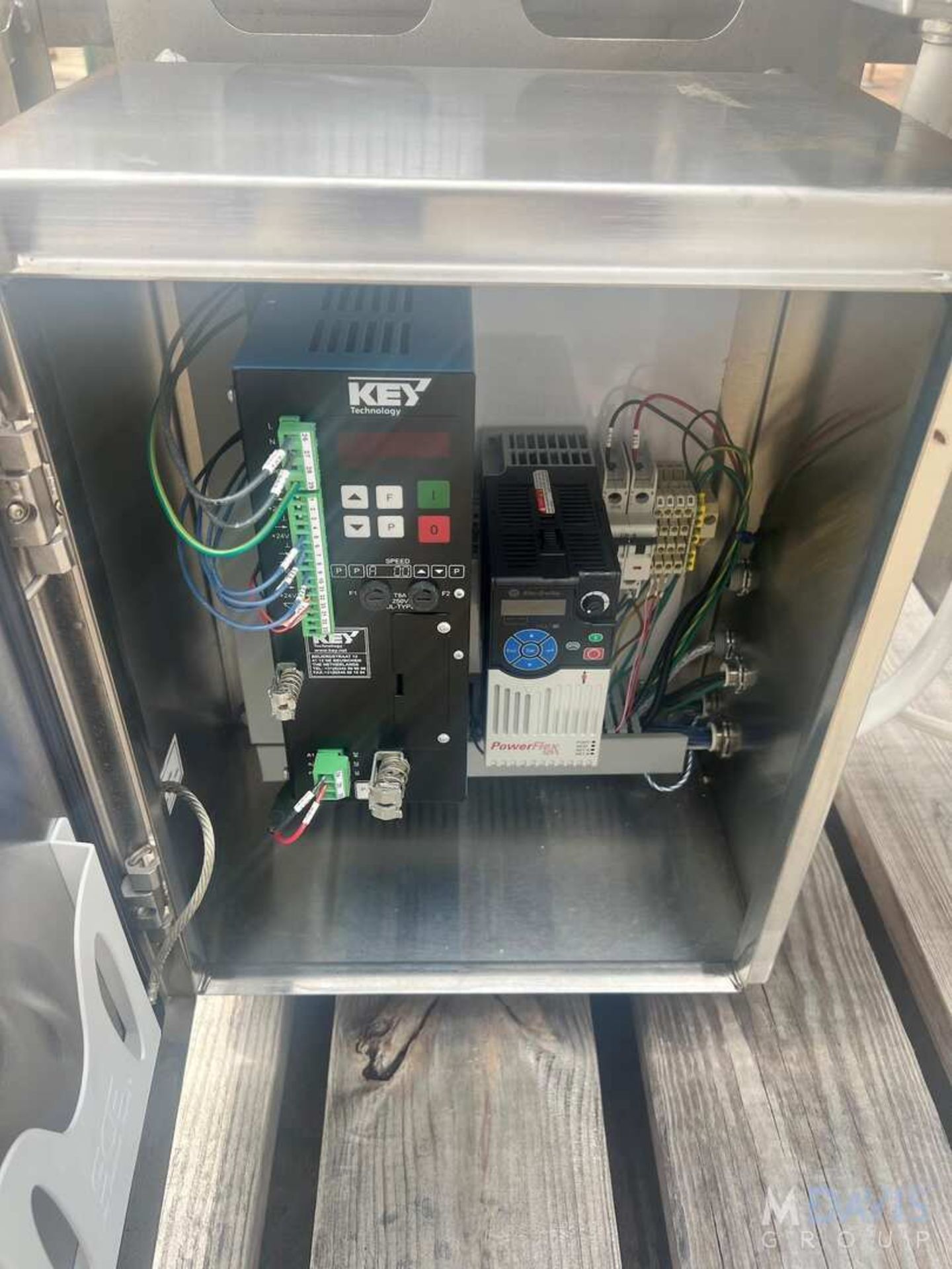 2020 KEY TECHNOLOGIES VIBRATORY CONVEYOR WITH VISION INSPECTION SYSTEM, MODEL SH01-088663, S/N W1134 - Image 24 of 26