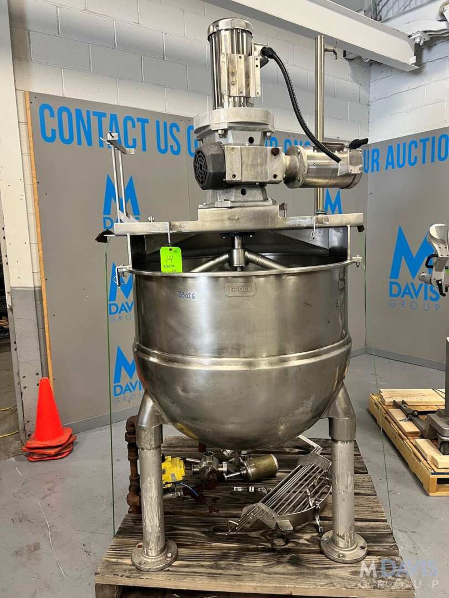 GROEN S/S DUAL MOTION JACKETED KETTLE, SWEEP SCRAPE AGITATION AND PROP STYLE AGITATION (INVENTORY # - Image 14 of 27
