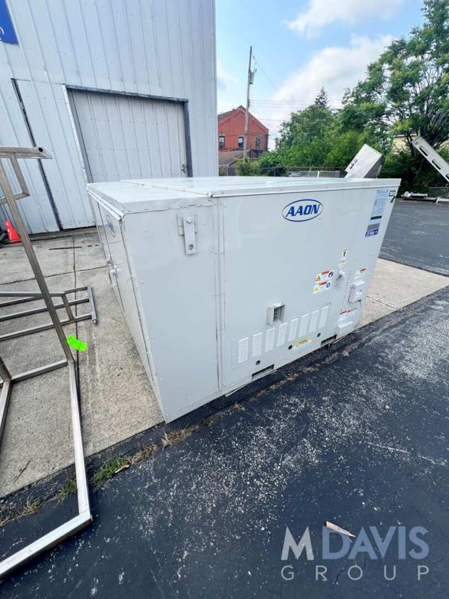 NEW AAON 11- TON HVAC AIR COOLING UNIT , MODEL RN-011-3-0-OWOK-3GB, S/N 201903-ANGZ75617, 3 PHASE - Image 3 of 11