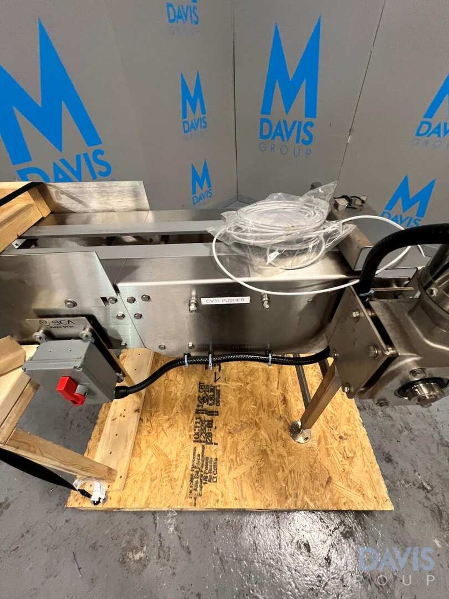 BOSTON CONVEYOR AND AUTOMATION CONVEYOR WITH PRODUCT PUSHER (REJECT STATION?), WESTINGHOUSE TECO ALL - Image 3 of 19