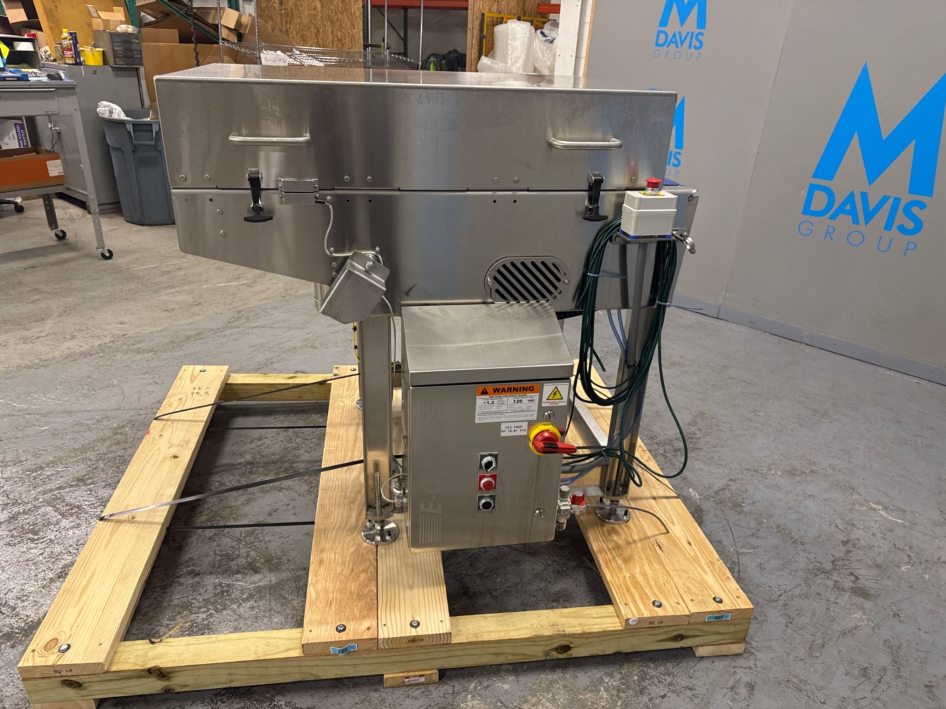 E - QUIP S/S ENCLOSED PRODUCT CONVEYOR - Image 5 of 12