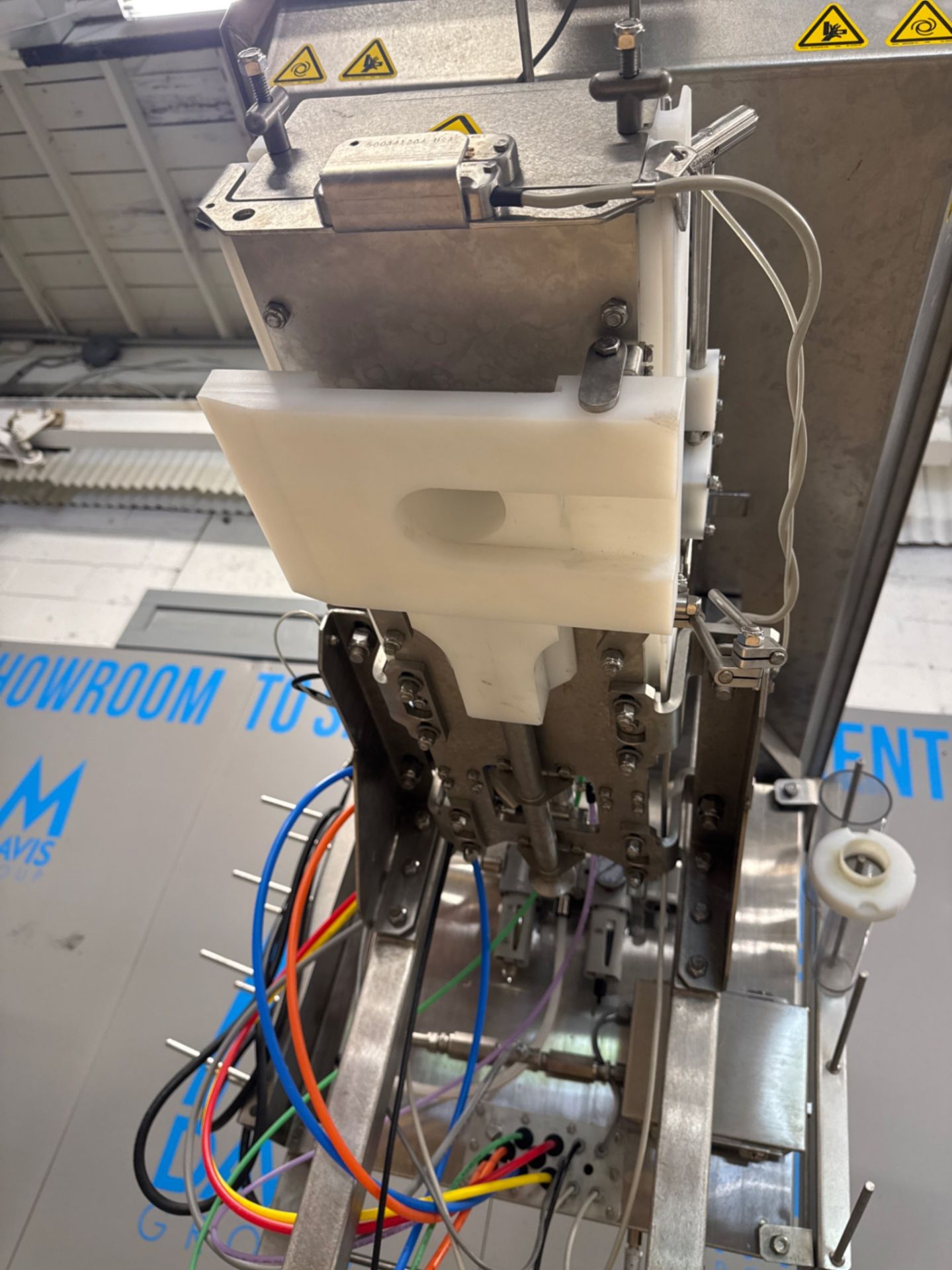 2019 MULTI-FILL S/S VOLUMETRIC FILLER - Image 8 of 12