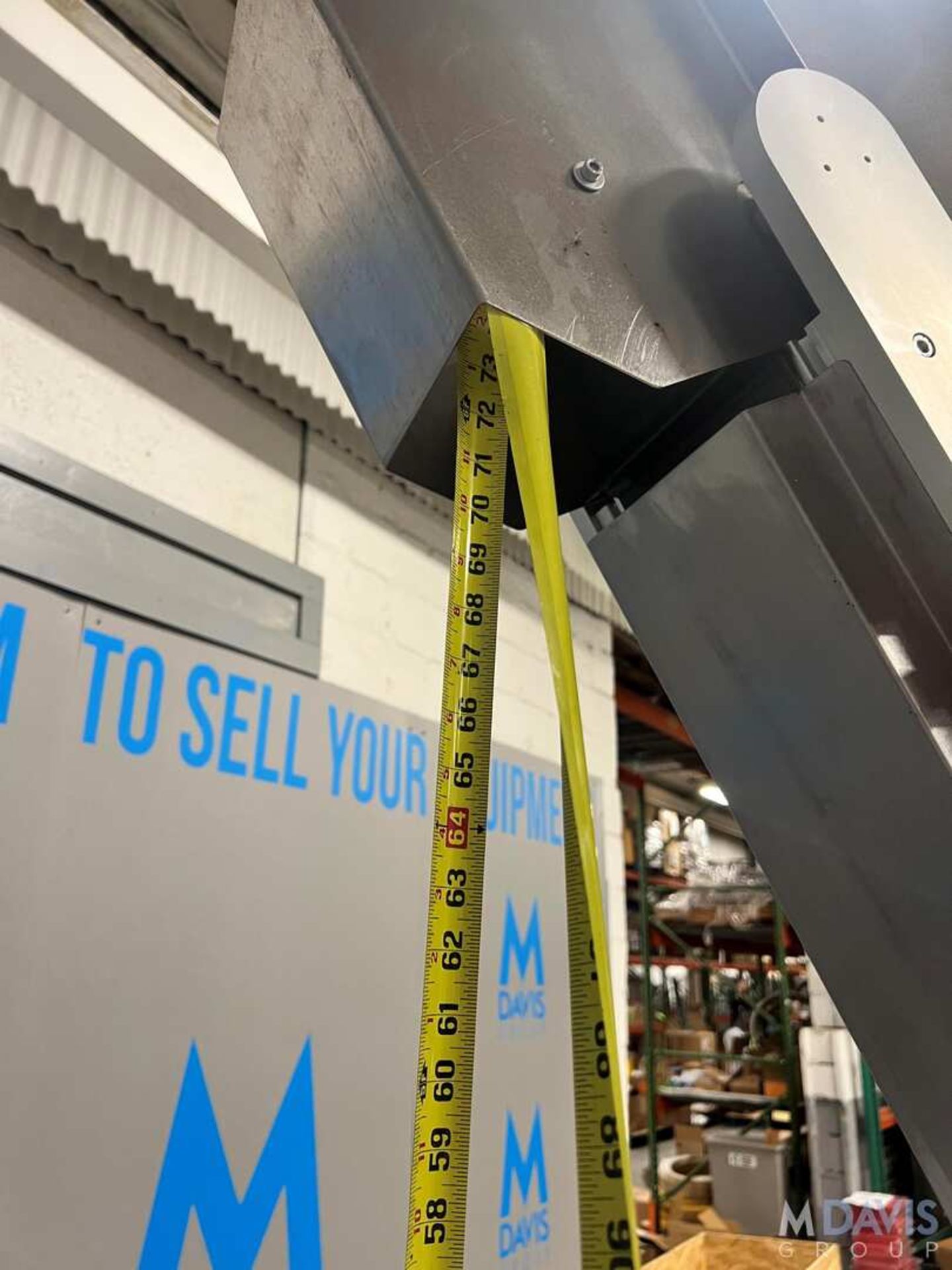 BOTTLE HOPPER WITH CLEATED ELEVATING CONVEYOR, MODEL ELEVATORE NE 80 HC 900 HS 1715, S/N 9906125, LE - Image 18 of 19