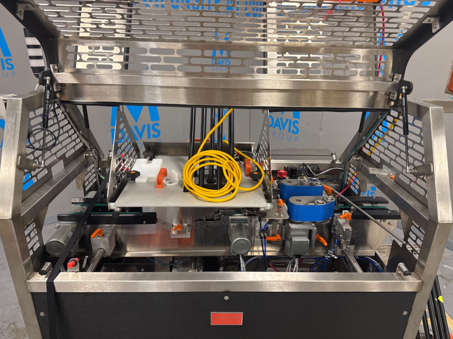 KEYMAC AUTOMATIC TRAY SLEEVER - Image 5 of 9