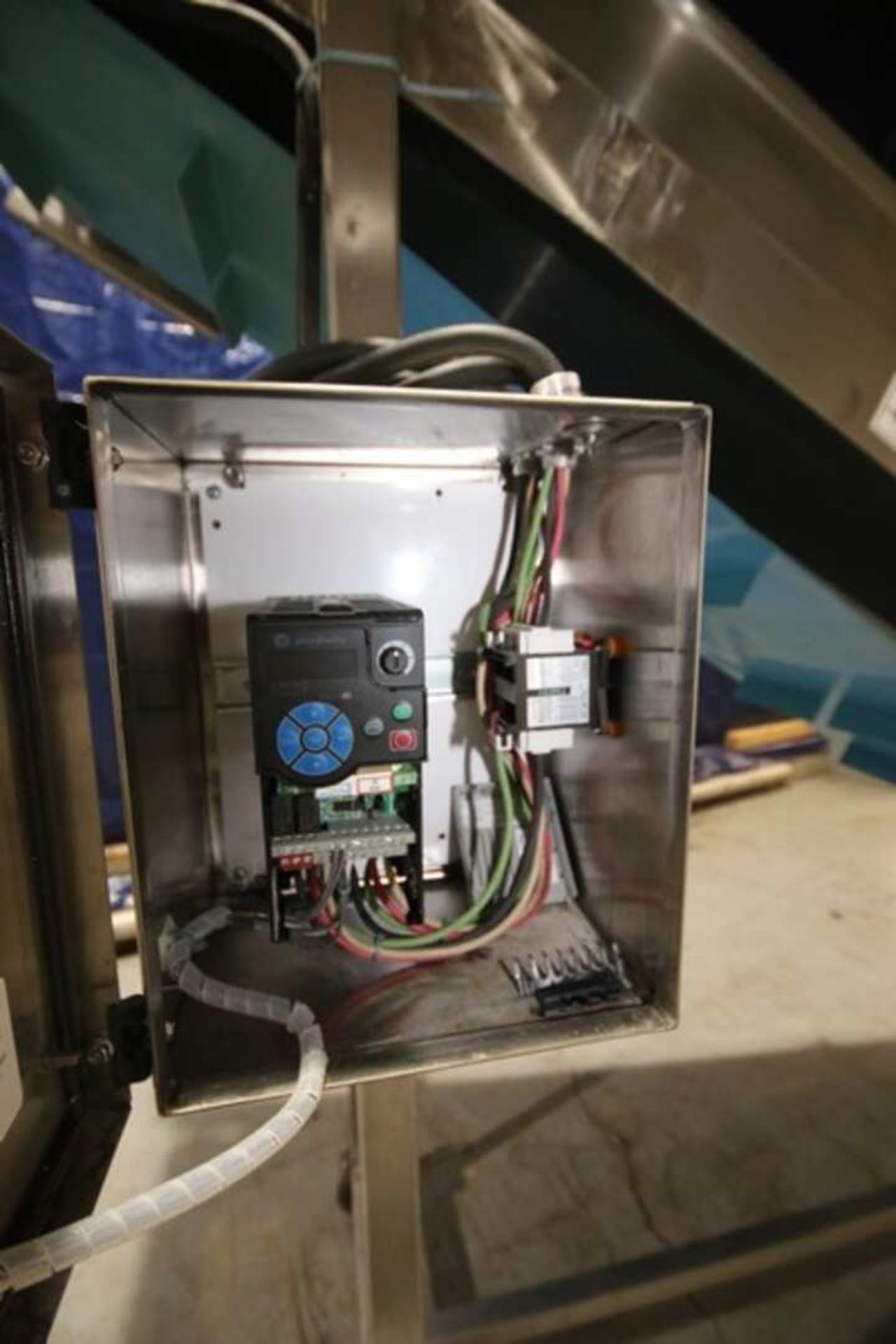 Aprox. 141" L x 13" to 86" H Portable S/S Belt - Image 2 of 7