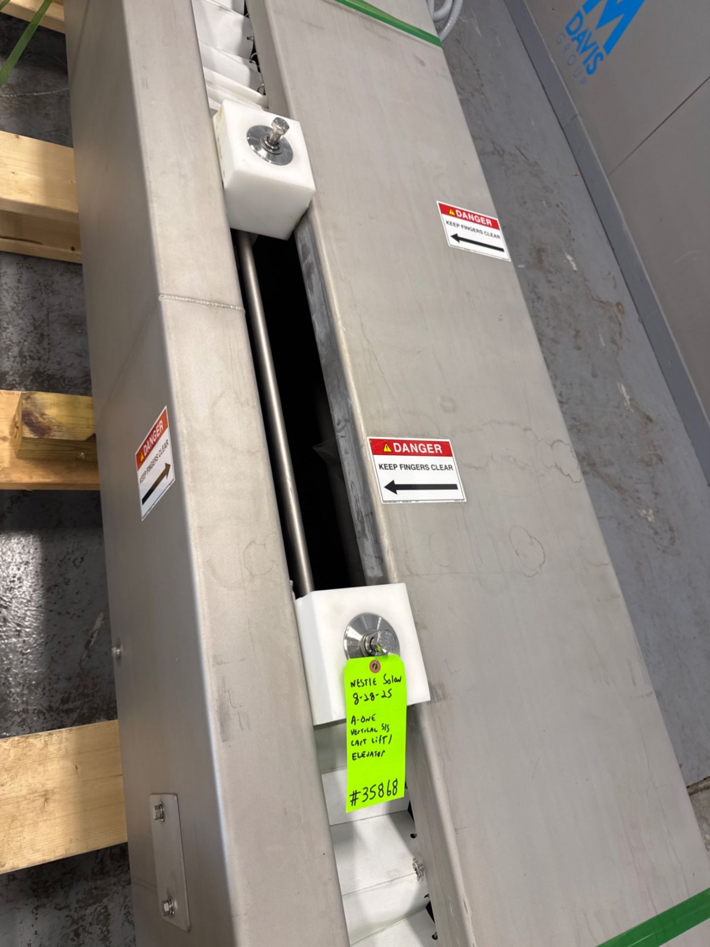 A-ONE VERTICAL S/S CART LIFT / ELEVATOR - Image 4 of 13