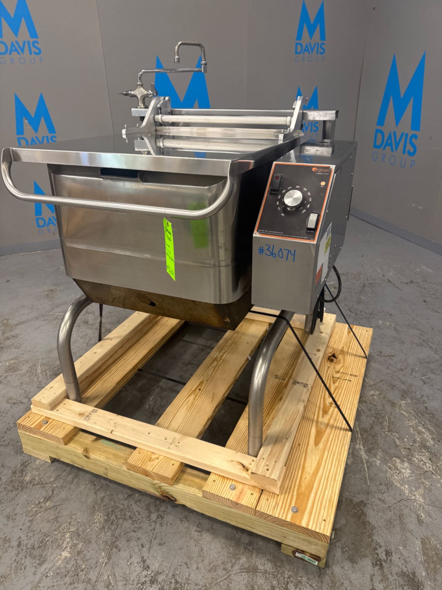 Groen Tilting Braising Pan - Image 6 of 8