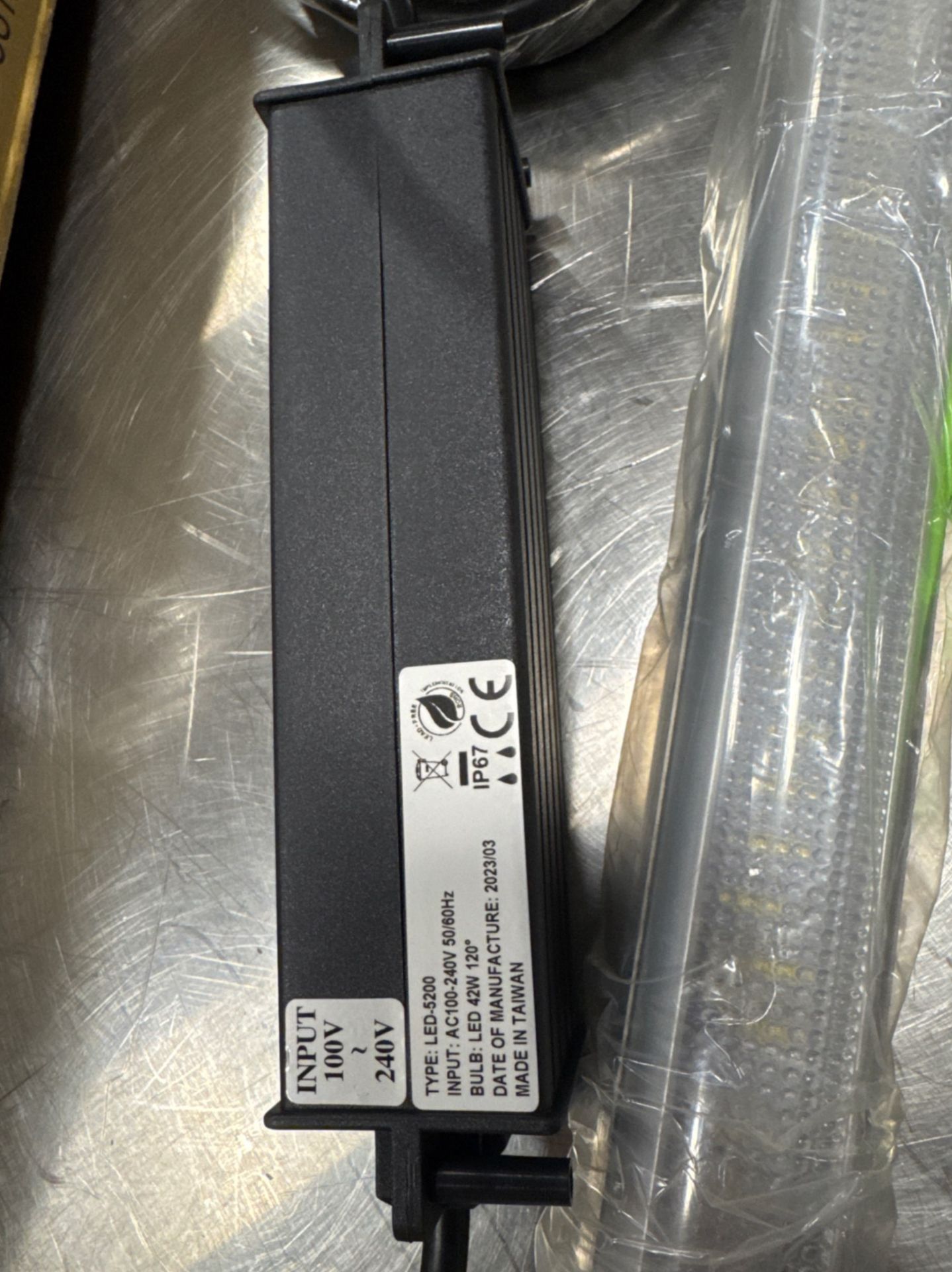 LOT OF (2) HALOGEN LIGHTNING PRODUCTS 50 HALOGEN LIGHTS - Image 4 of 6