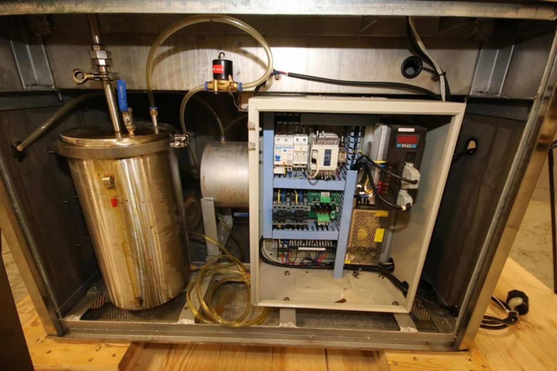 2019 Hanjue 27 W S/S Pan Oil Spray System, - Image 6 of 9