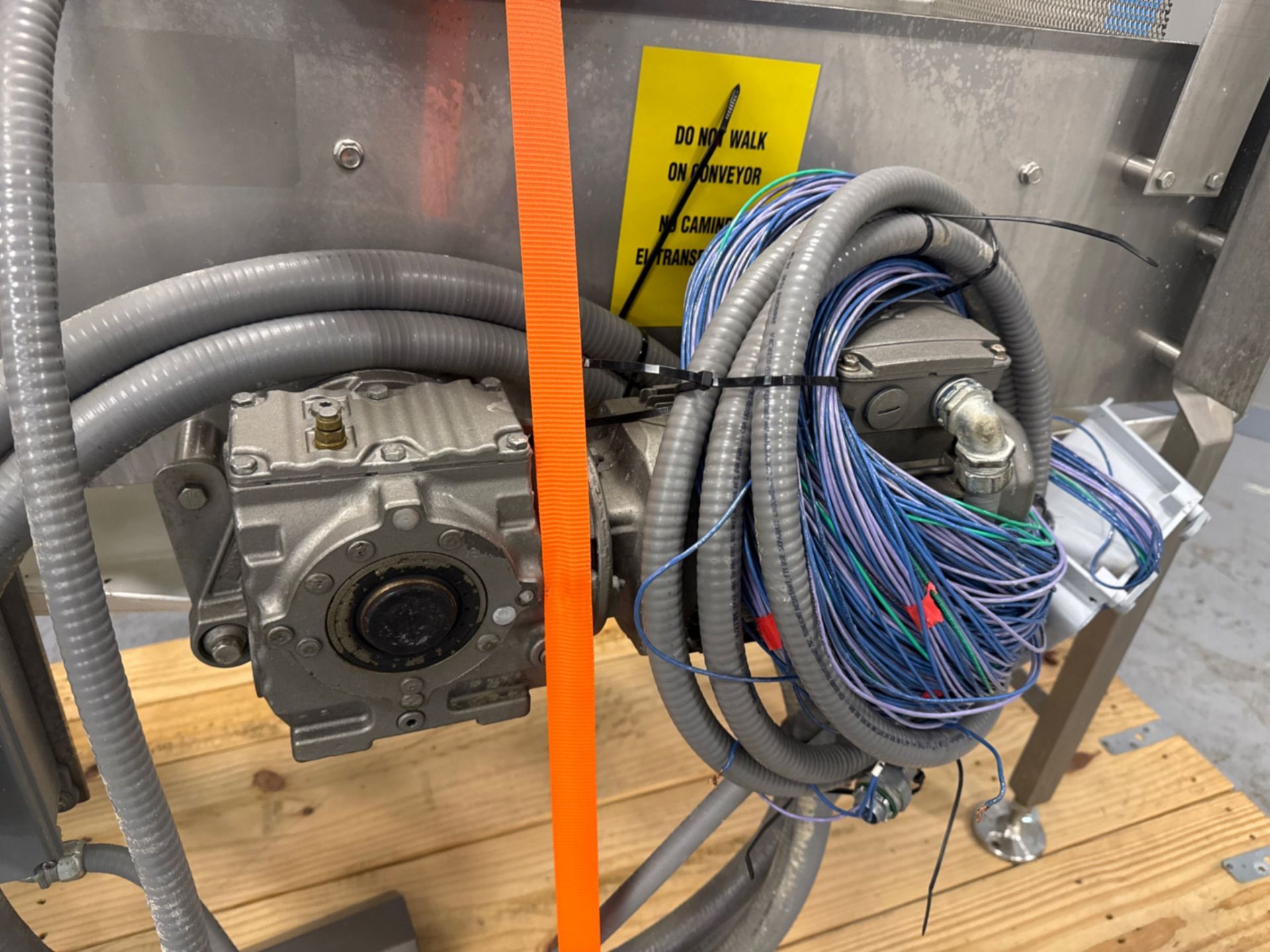 Flour Duster / Conveyor - Image 6 of 9