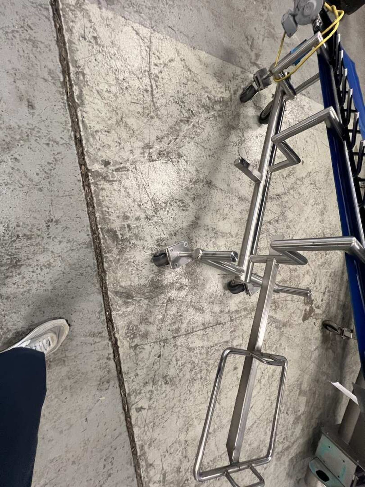 PORTABLE S/S INCLINE BAKERY CONVEYOR - Image 9 of 13