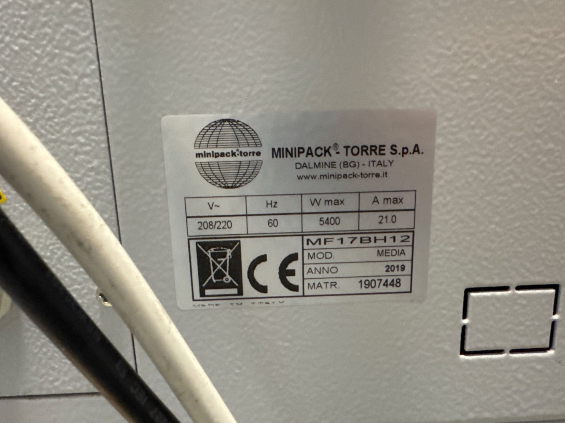 Minipack Media Matic L-Bar Sealer / Shrink Tunnel - Image 10 of 10